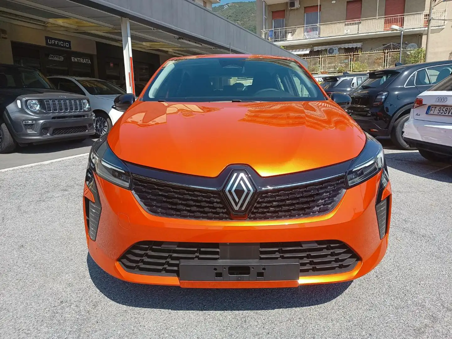 Renault Clio SCe 65 CV Evolution - KM.ZERO - PRONTA CONSEGNA Arancione - 2