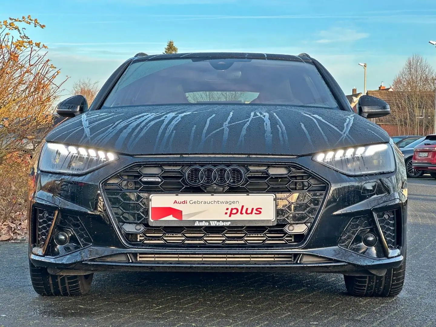 Audi A4 Avant 40TFSI q comp S LINE BLACK PANO AHK B&O Schwarz - 2
