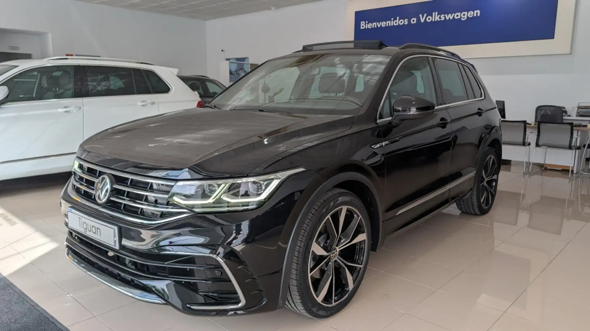 Volkswagen Tiguan 2.0TDI R-Line DSG 110kW Negro - 1