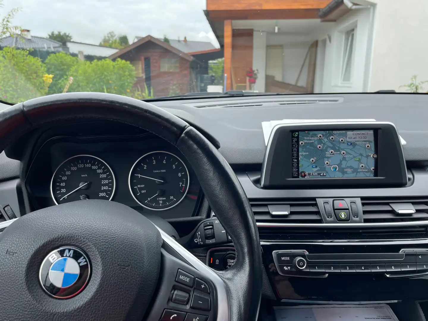 BMW 218 Gran Tourer 218iA Grijs - 2