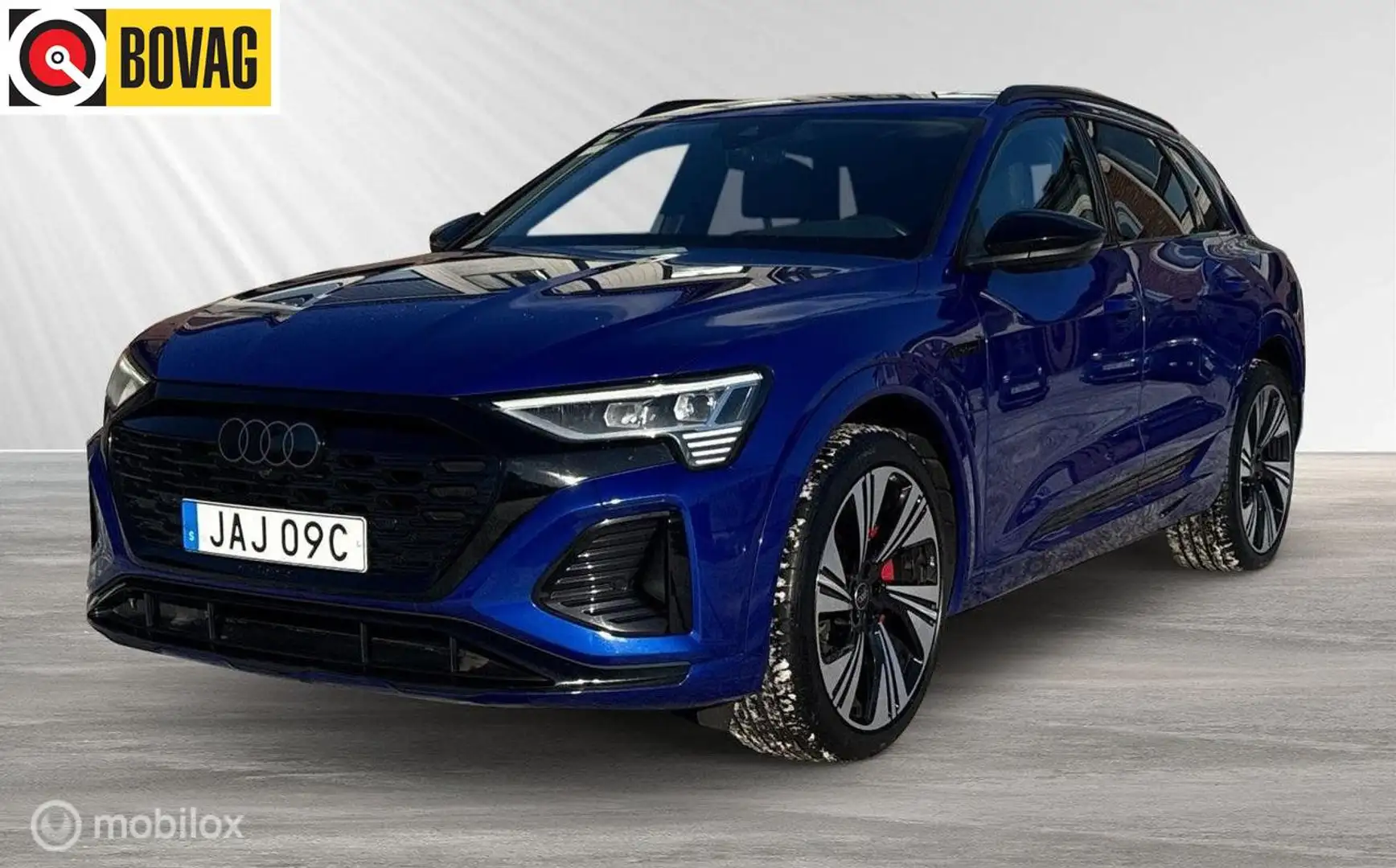 Audi Q8 e-tron 55 quattro S Edition 115 kWh B&O, pano Blau - 1