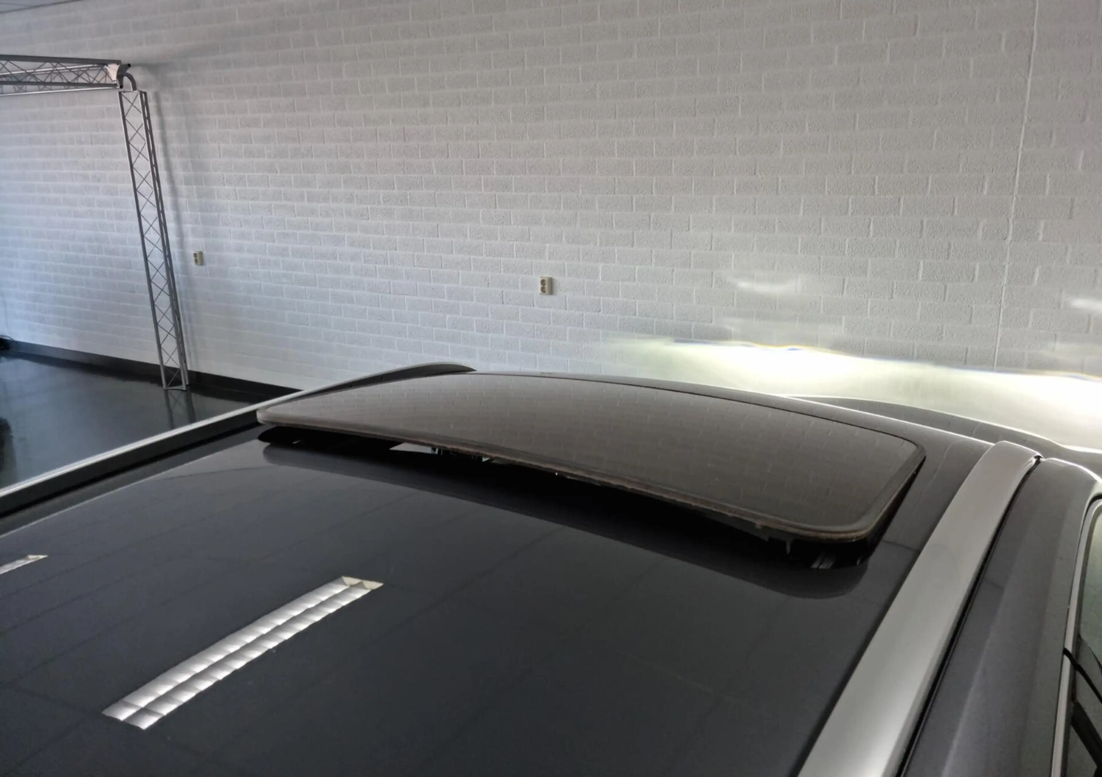 Lexus UX 250h F-Sport / PDC / Schuifdak / Trekhaak — photo 45