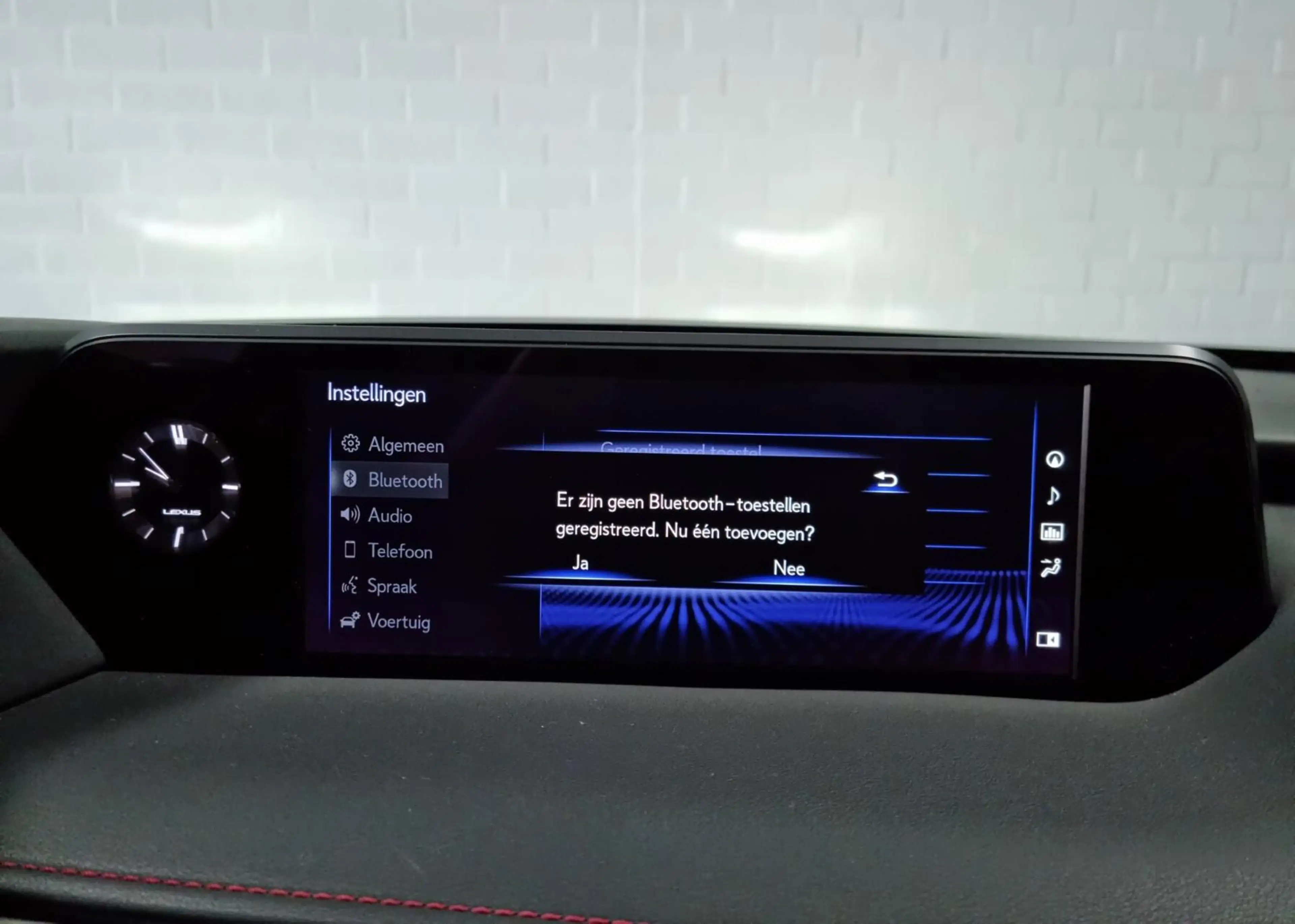 Lexus UX 250h F-Sport / PDC / Schuifdak / Trekhaak — photo 33