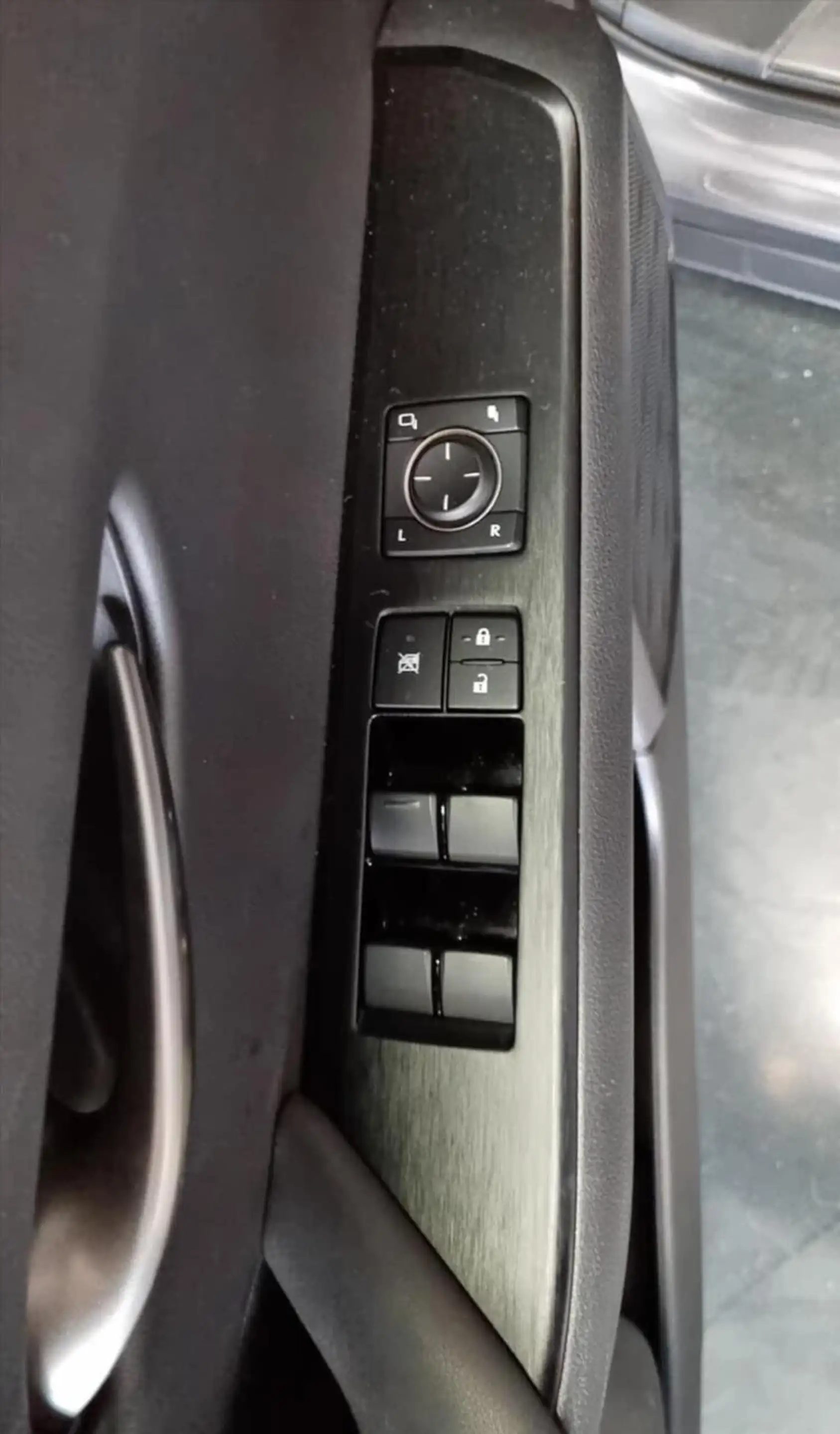 Lexus UX 250h F-Sport / PDC / Schuifdak / Trekhaak — photo 12