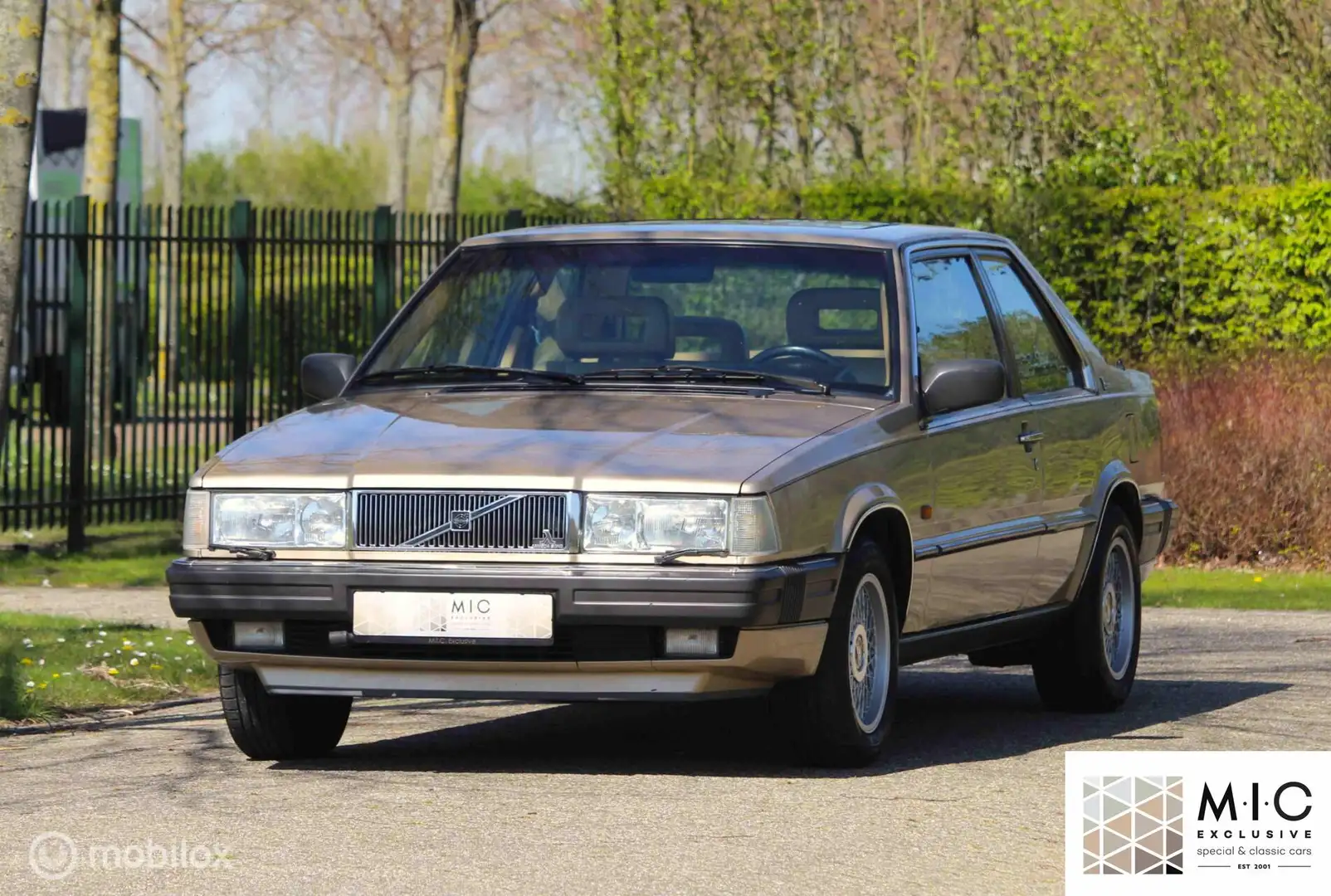 Volvo 780 Bertone Coupe 2.8 V6 Automaat | Topstaat! Beige - 1