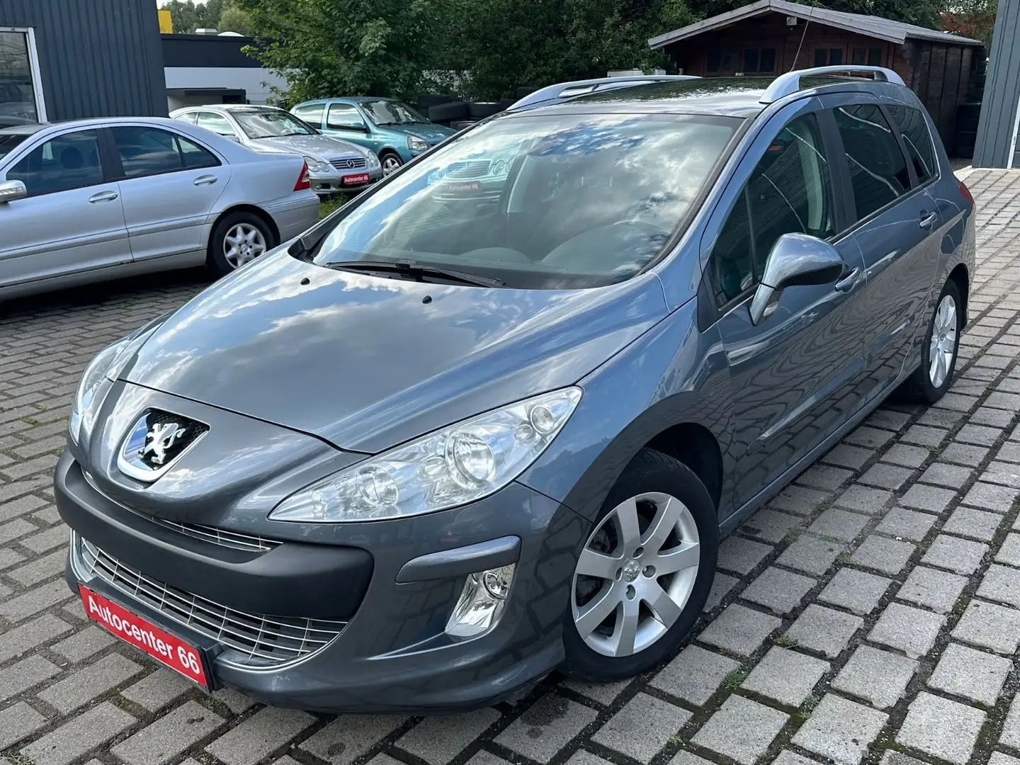 Peugeot 308 SW Sport*PANO*PDC*AHK*TÜVNEU*2.HAND*TEMPOMAT Серый - 1