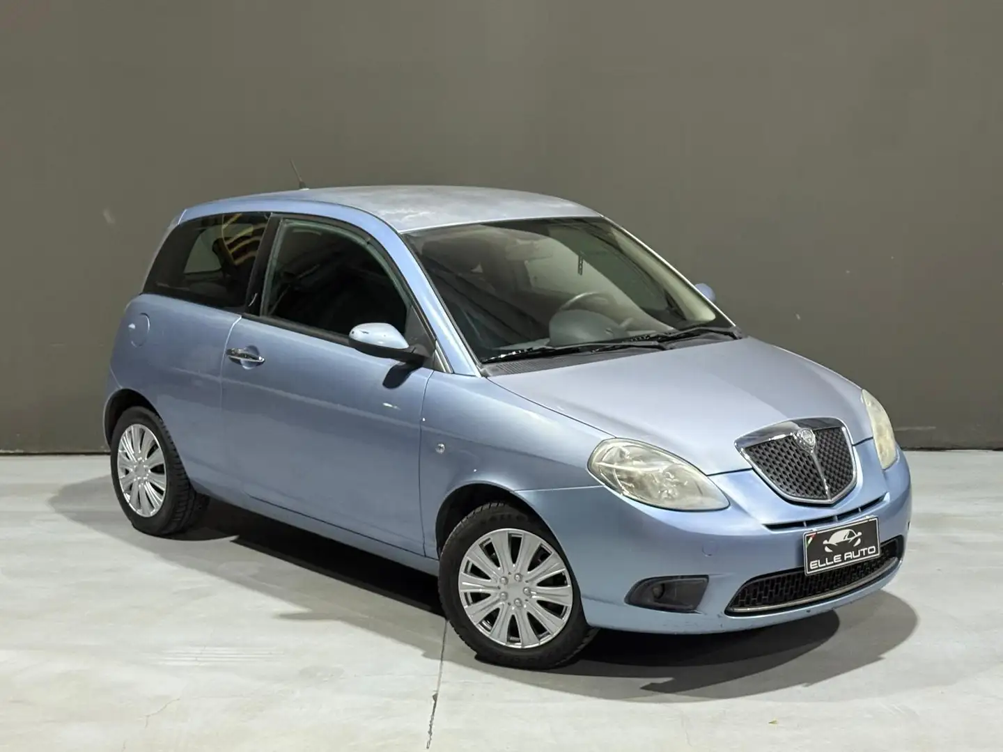Lancia Ypsilon Ypsilon II 2007 1.2 8v Argento Blau - 2
