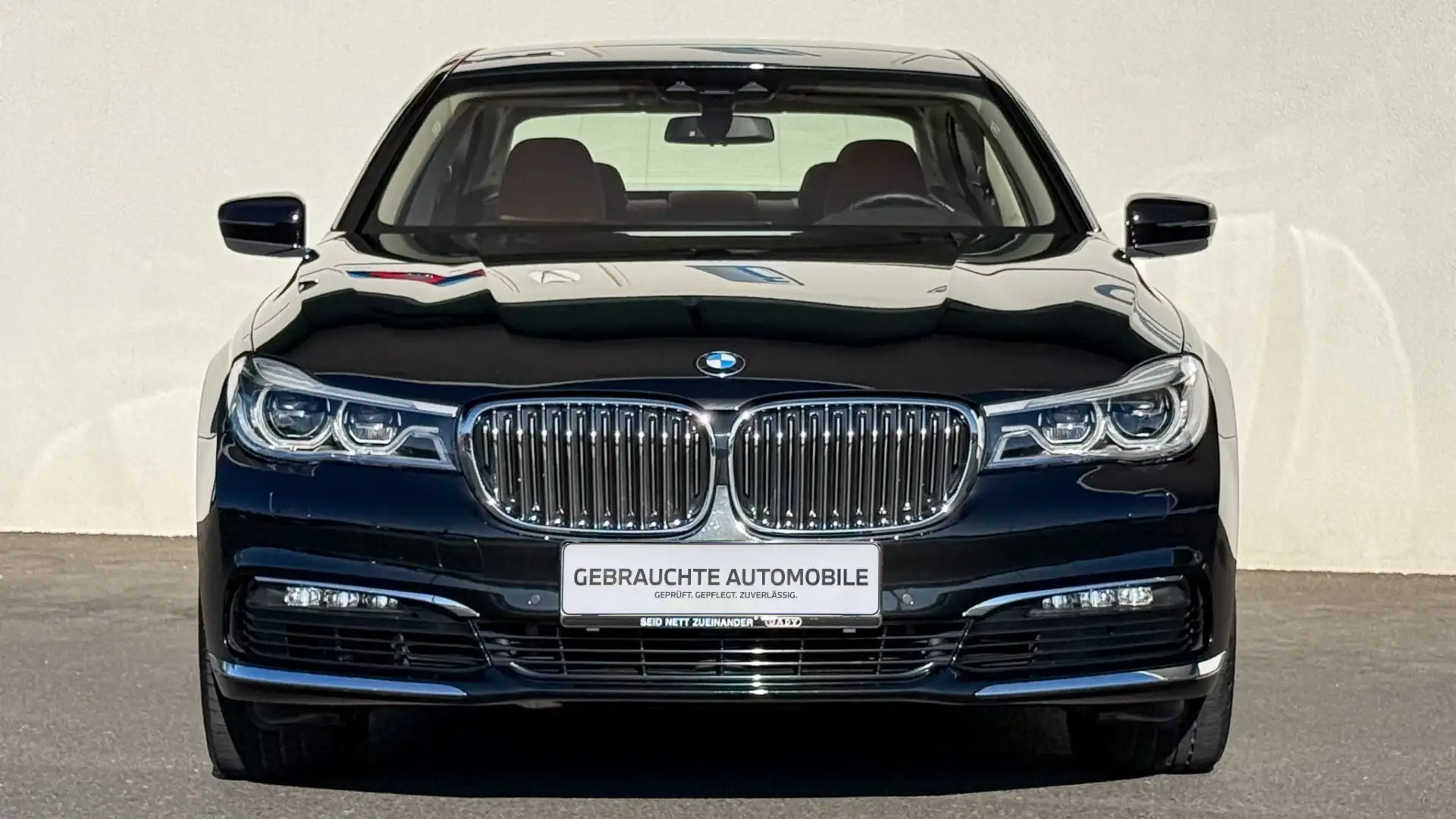 BMW 750 i xDrive Schwarz - 2