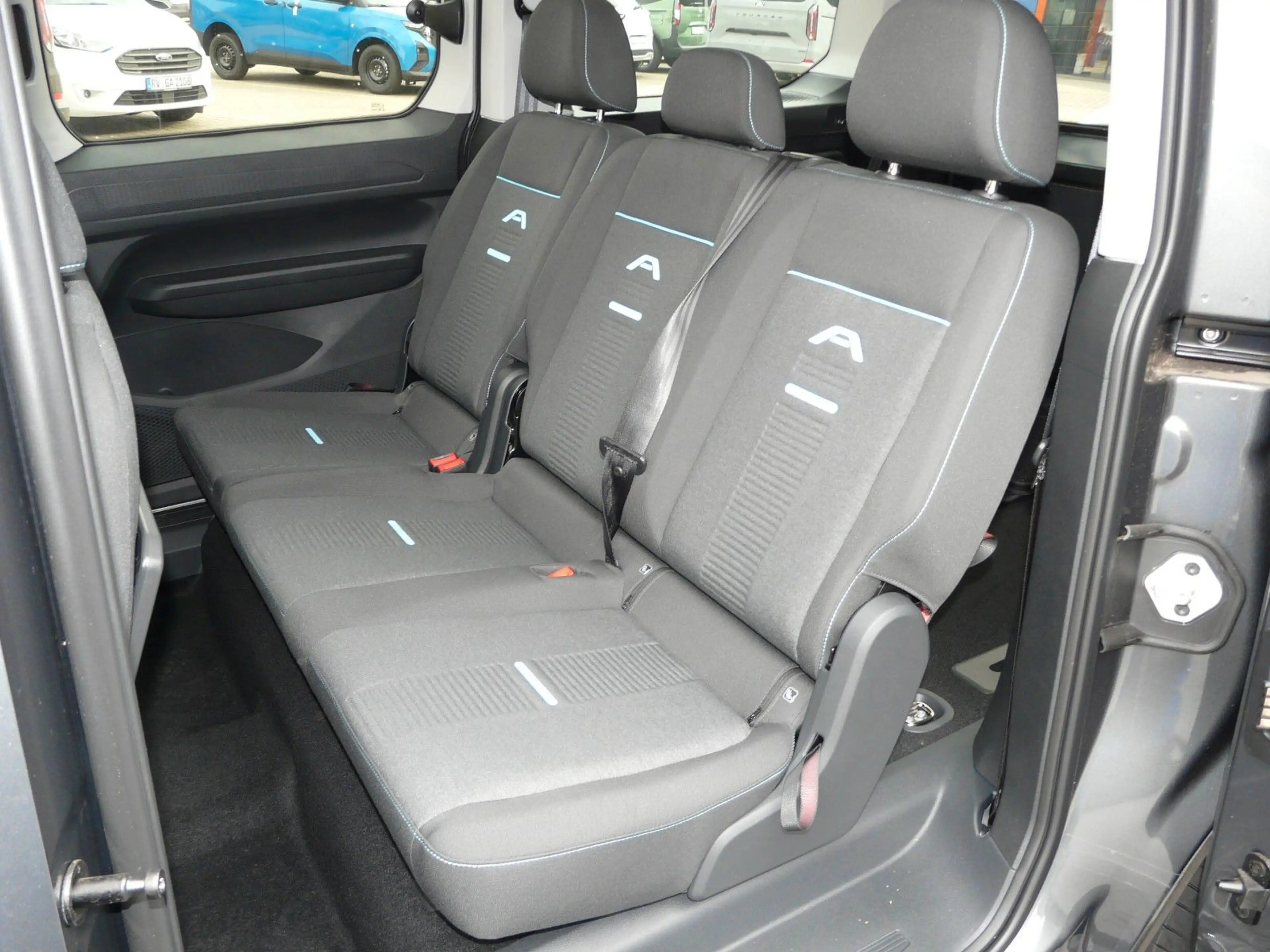 Ford Tourneo Connect Grand Tourneo Connect Active *Standheizung* — photo 14