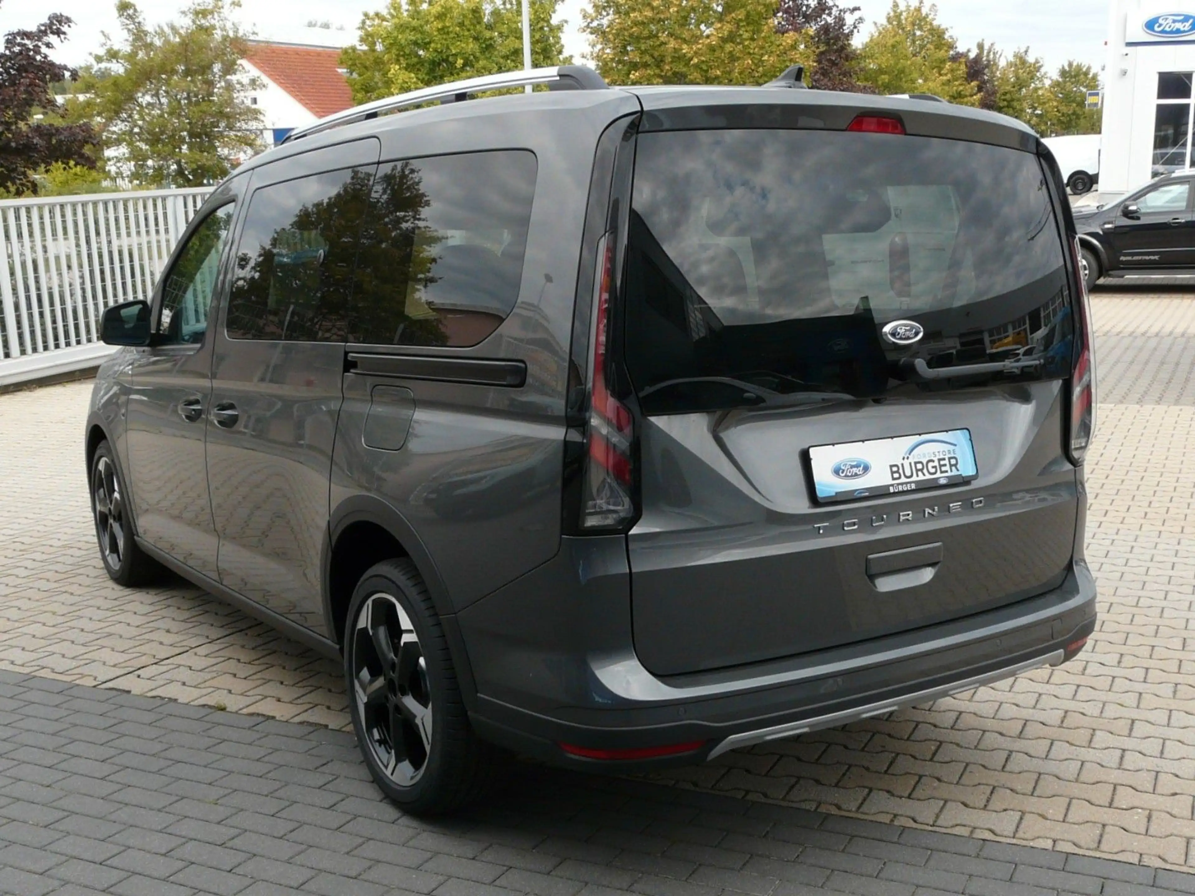 Ford Tourneo Connect Grand Tourneo Connect Active *Standheizung* — photo 3