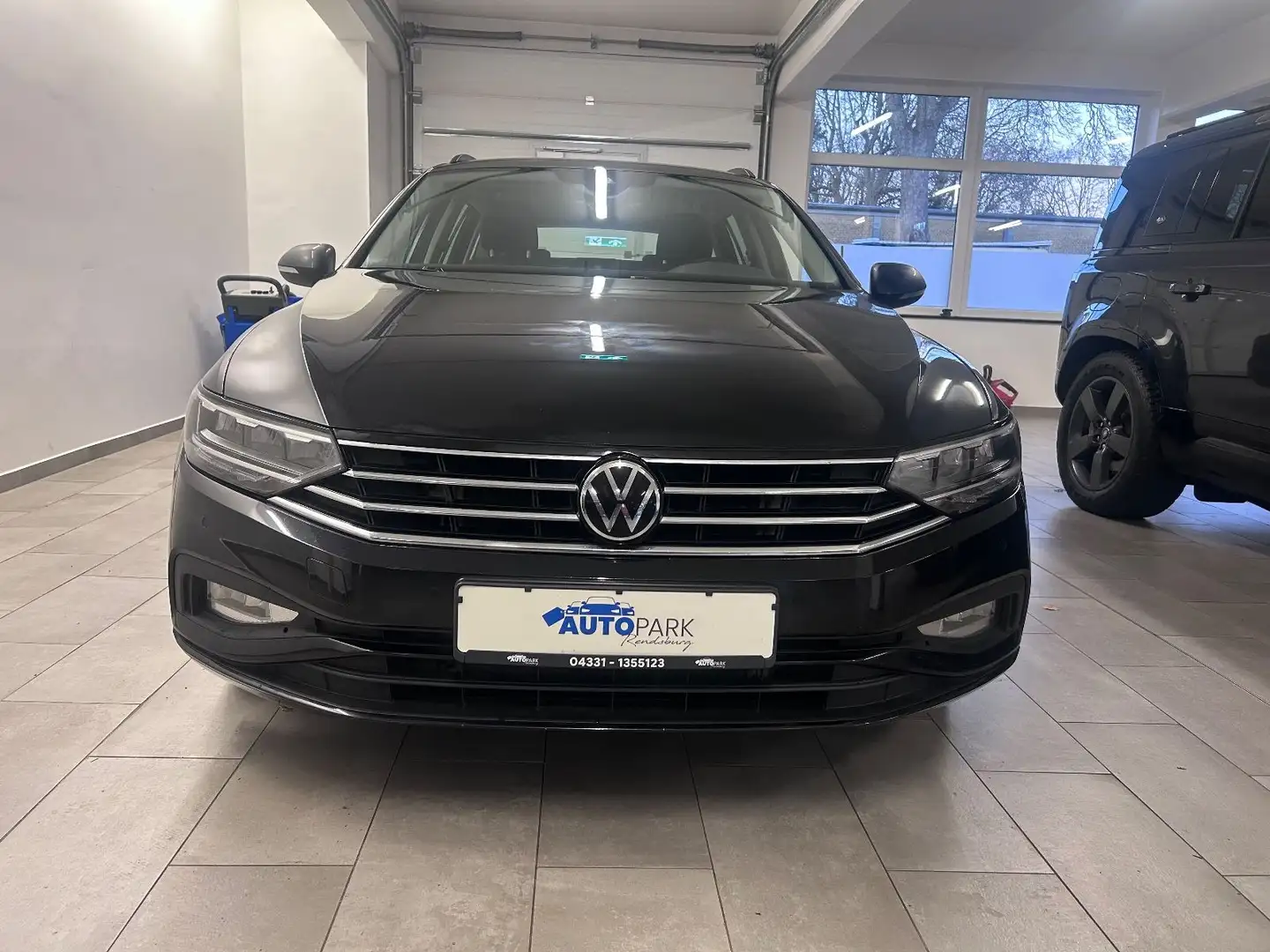 Volkswagen Passat Variant 2.0 TDI DSG Schwarz - 2