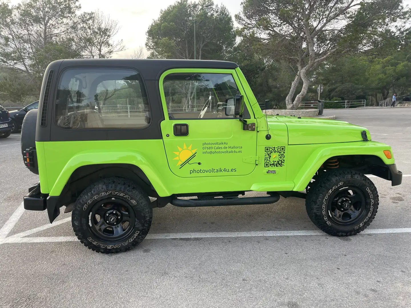 Jeep Wrangler JEEP Wrangler 2.5 Liter TÜV 10/2026 Mallorca! - 2