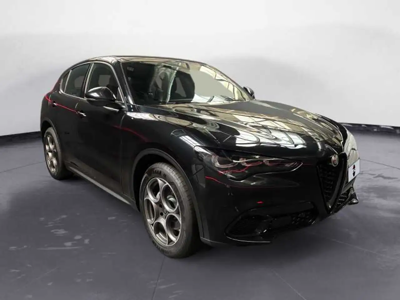Alfa Romeo Stelvio 2025 — фото 8