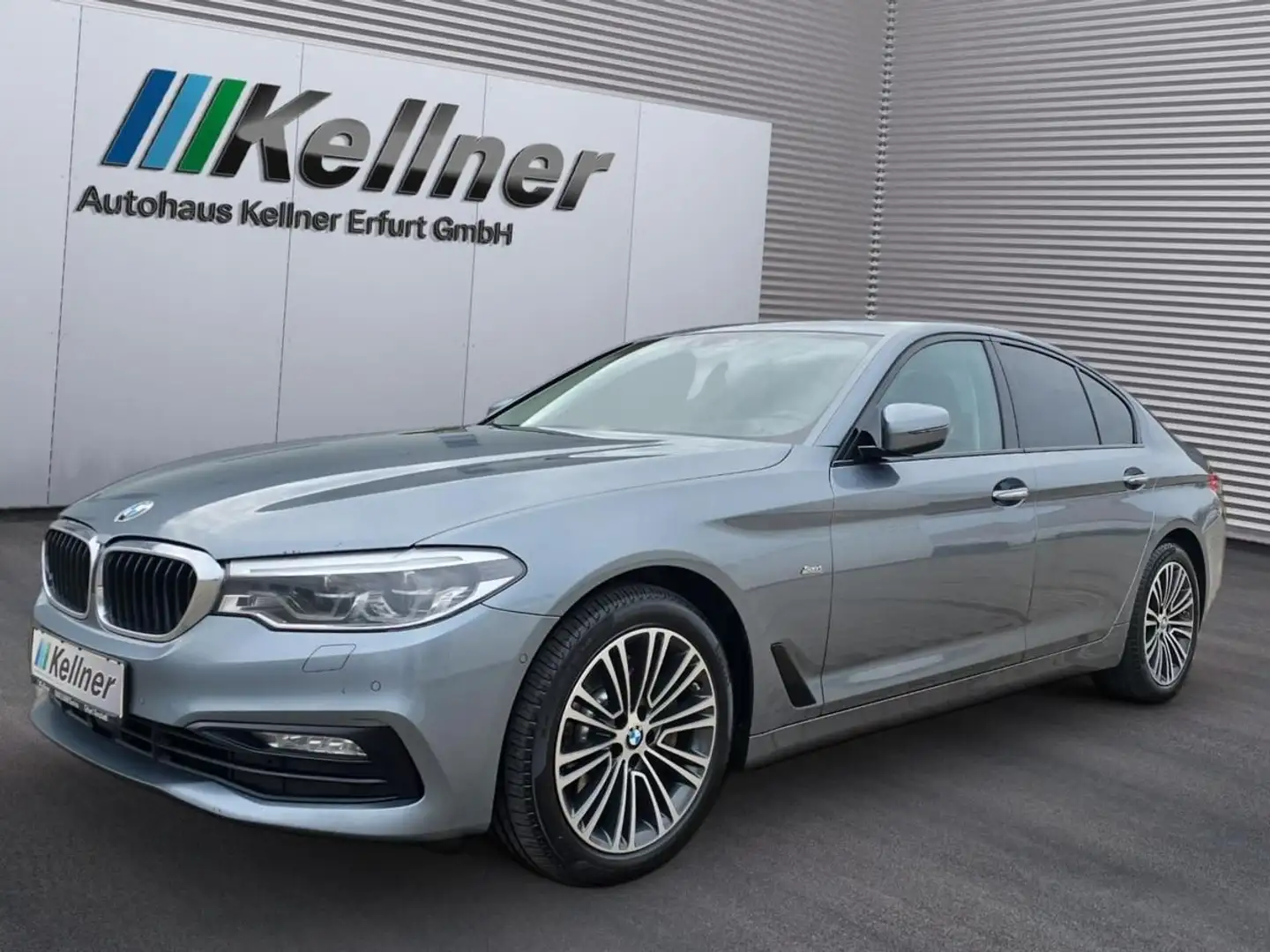 BMW 530 d xDr. Sport-Line+Navi Prof.+Head-Up+Adap.L Blau - 2