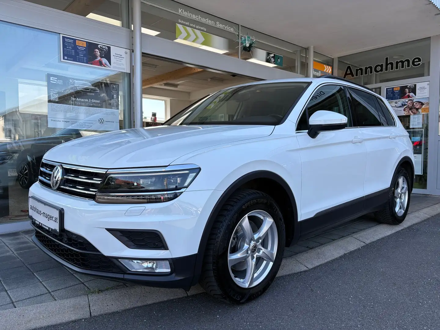 Volkswagen Tiguan Comfortline TDI SCR Weiß - 1