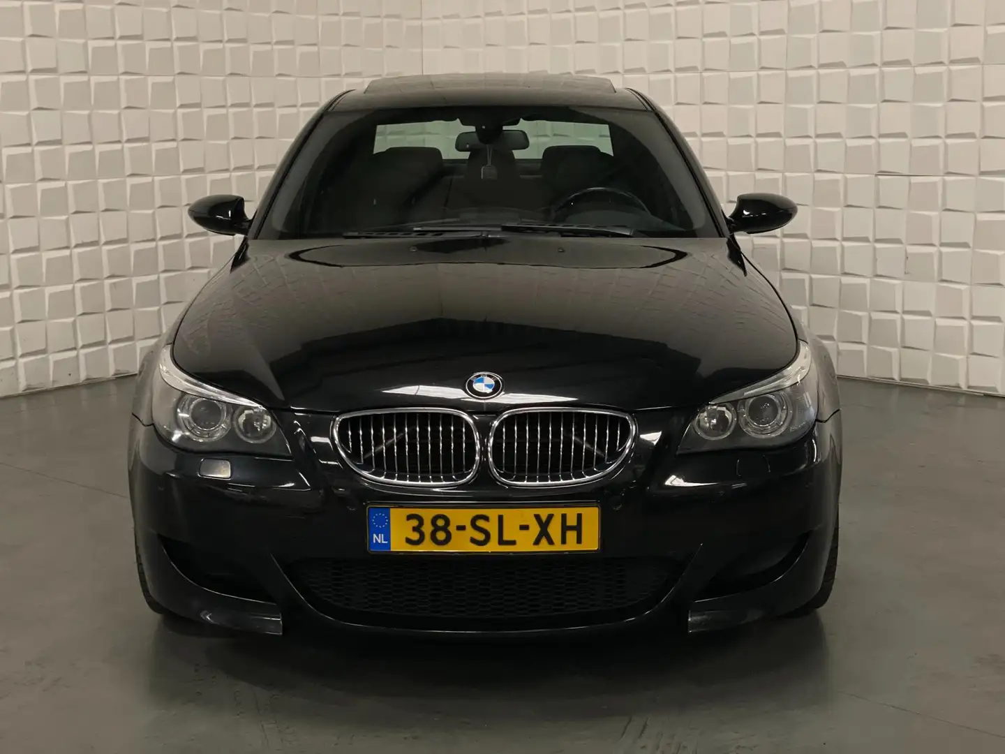 BMW M5 5-serie V10 507PK ORIGINEEL NAP!! NIEUWE MOTOR Zwart - 2