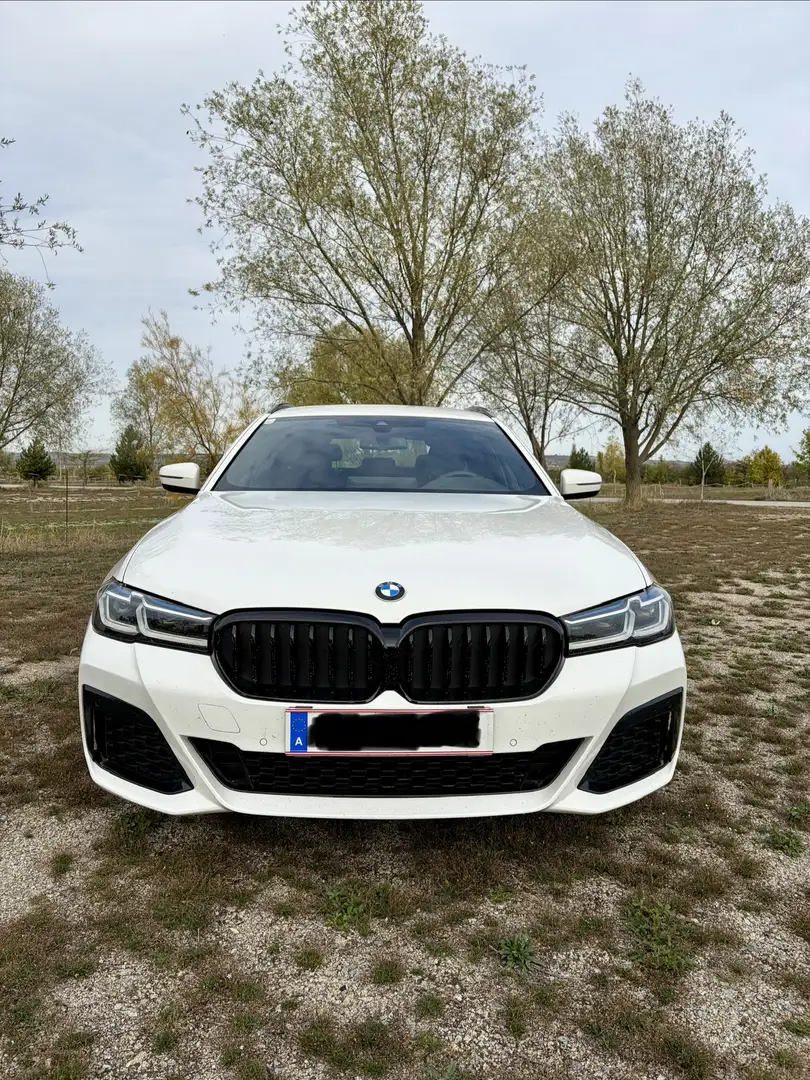 BMW 530 530e Touring Aut. / M-SPORT / Head-UP / Laser /App Weiß - 2