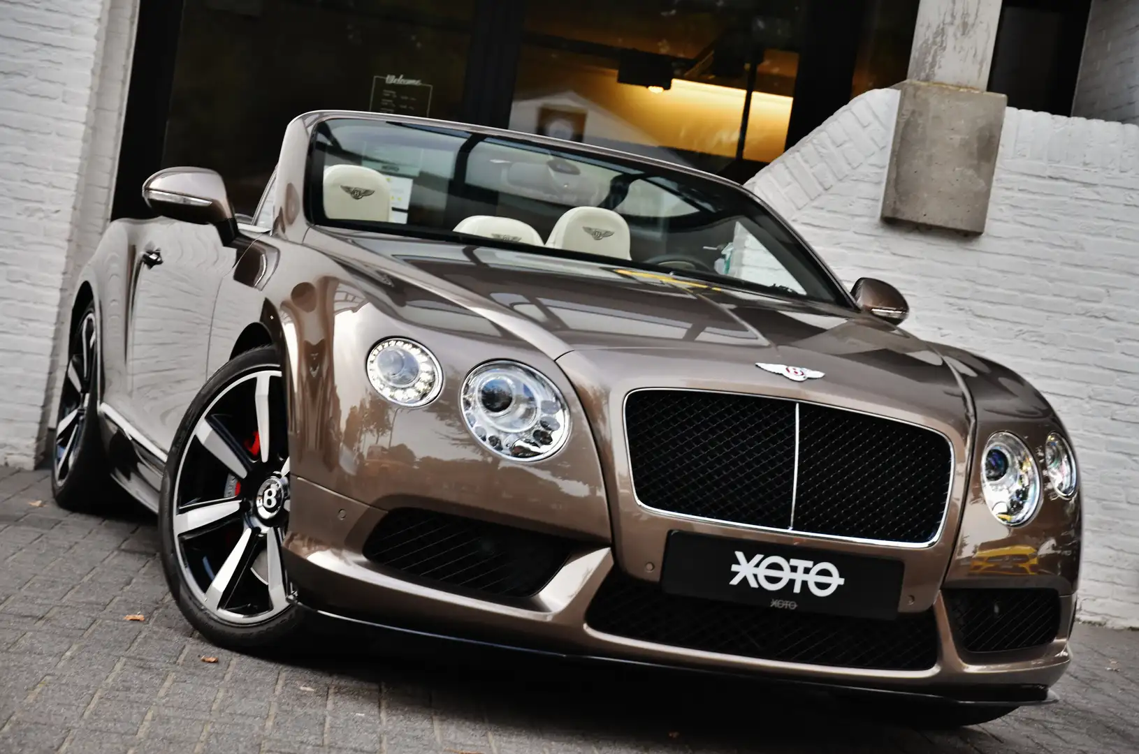 Bentley Continental GTC V8 S 4WD *** TOP CONDITION *** Brązowy - 2