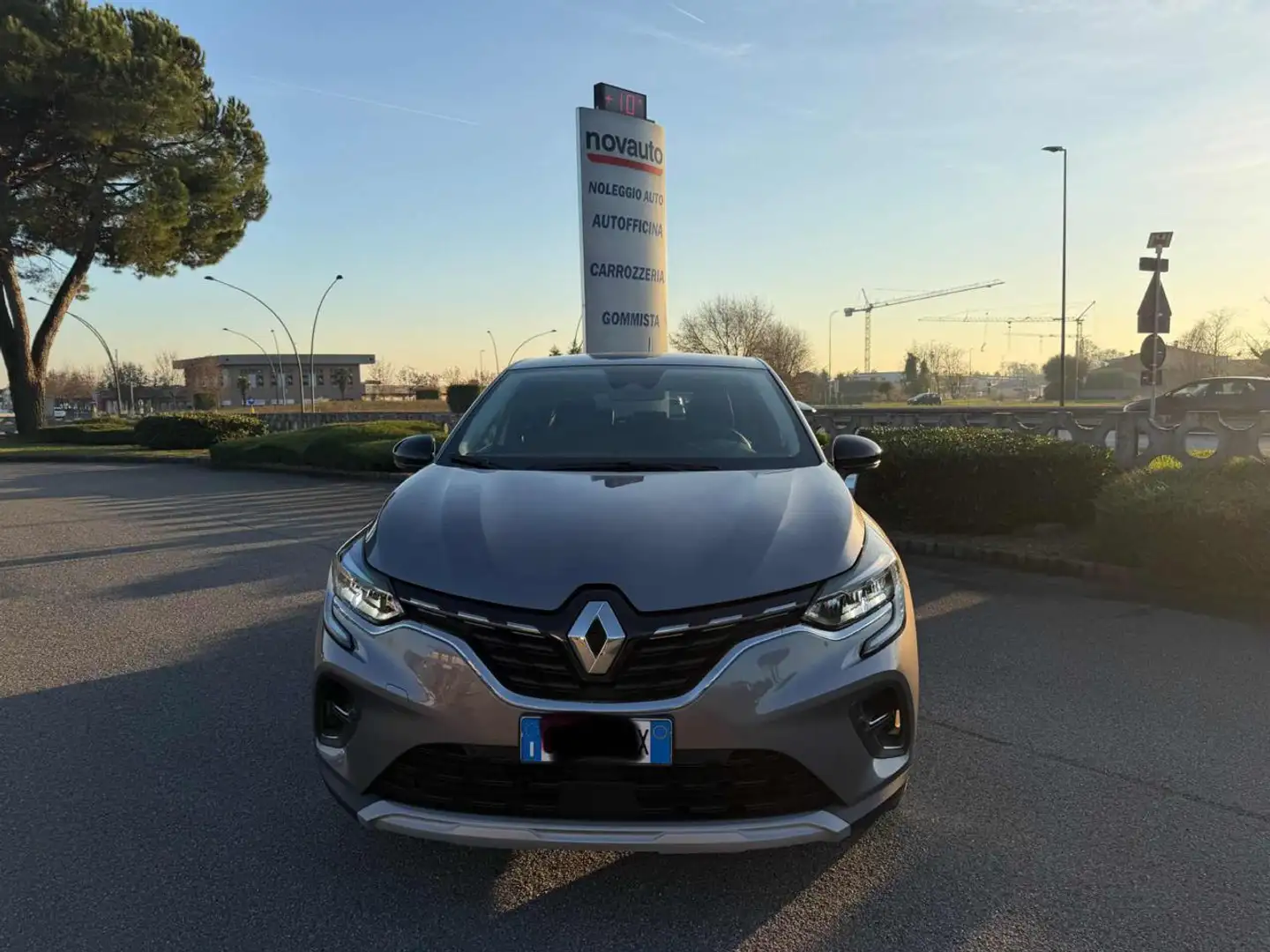 Renault Captur Full Hybrid E-Tech 145 CV Intens Grigio - 2