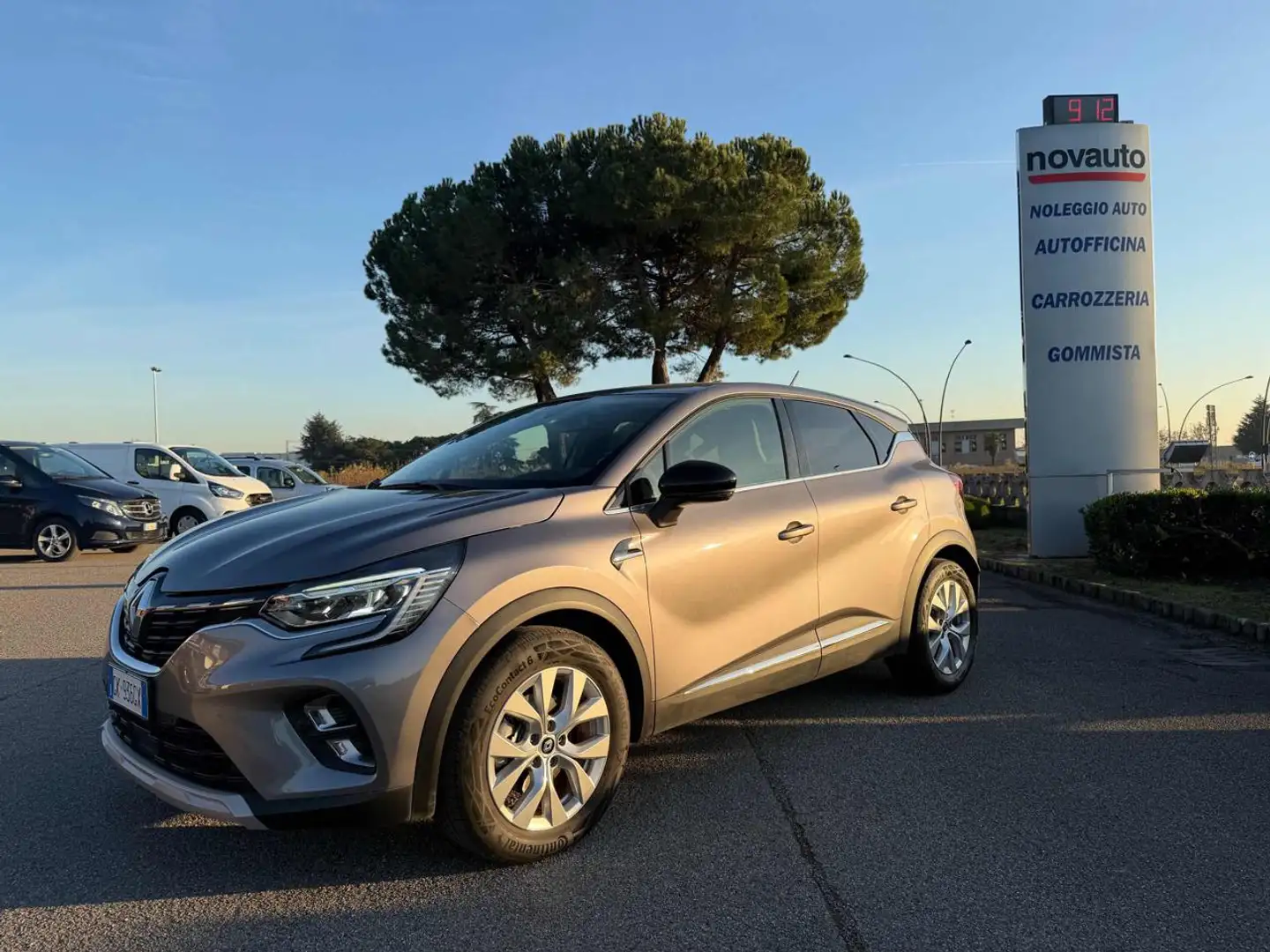 Renault Captur Full Hybrid E-Tech 145 CV Intens Grigio - 1