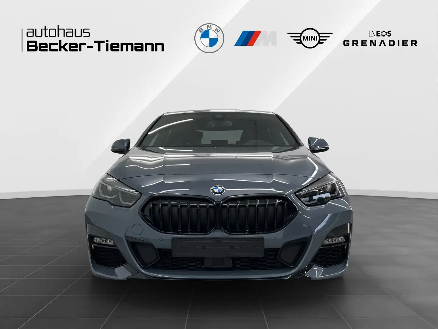 BMW 220 i Gran Coupé Grau - 2