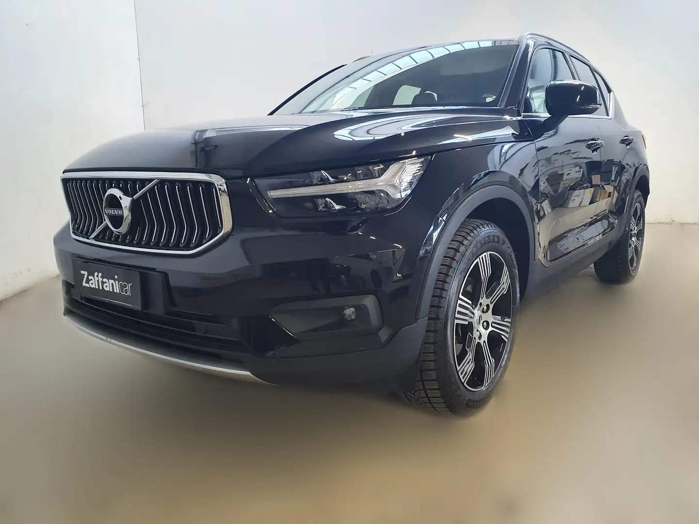 Volvo XC40 D3 AWD Geartronic Inscription Nero - 2