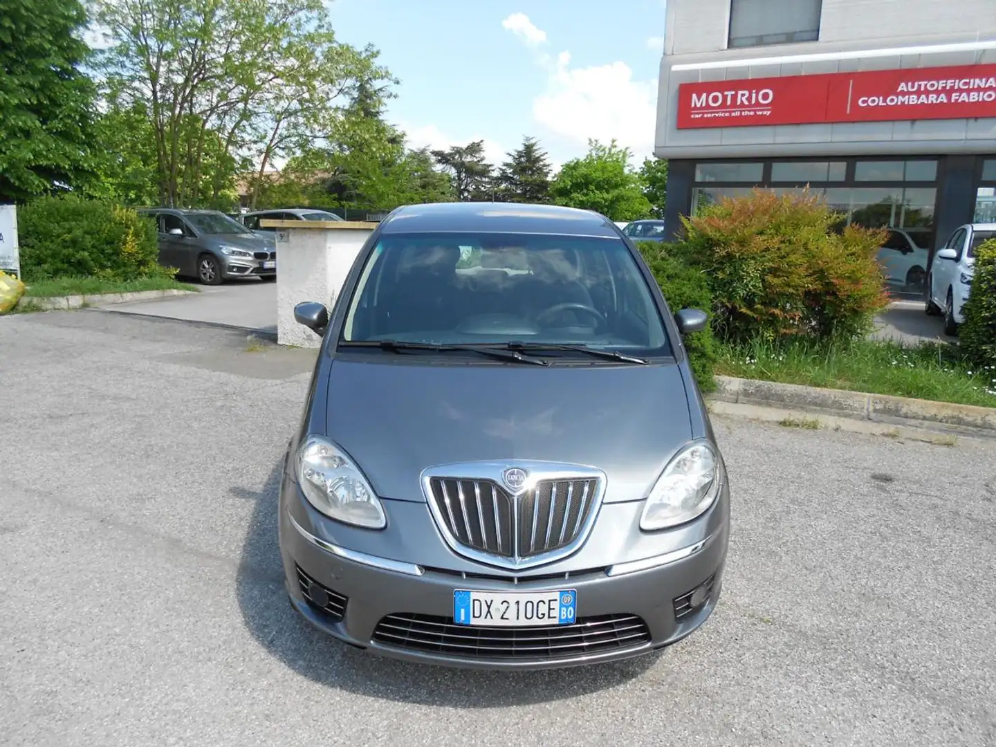Lancia MUSA 1.4 Argento Ecochic GPL Gris - 1