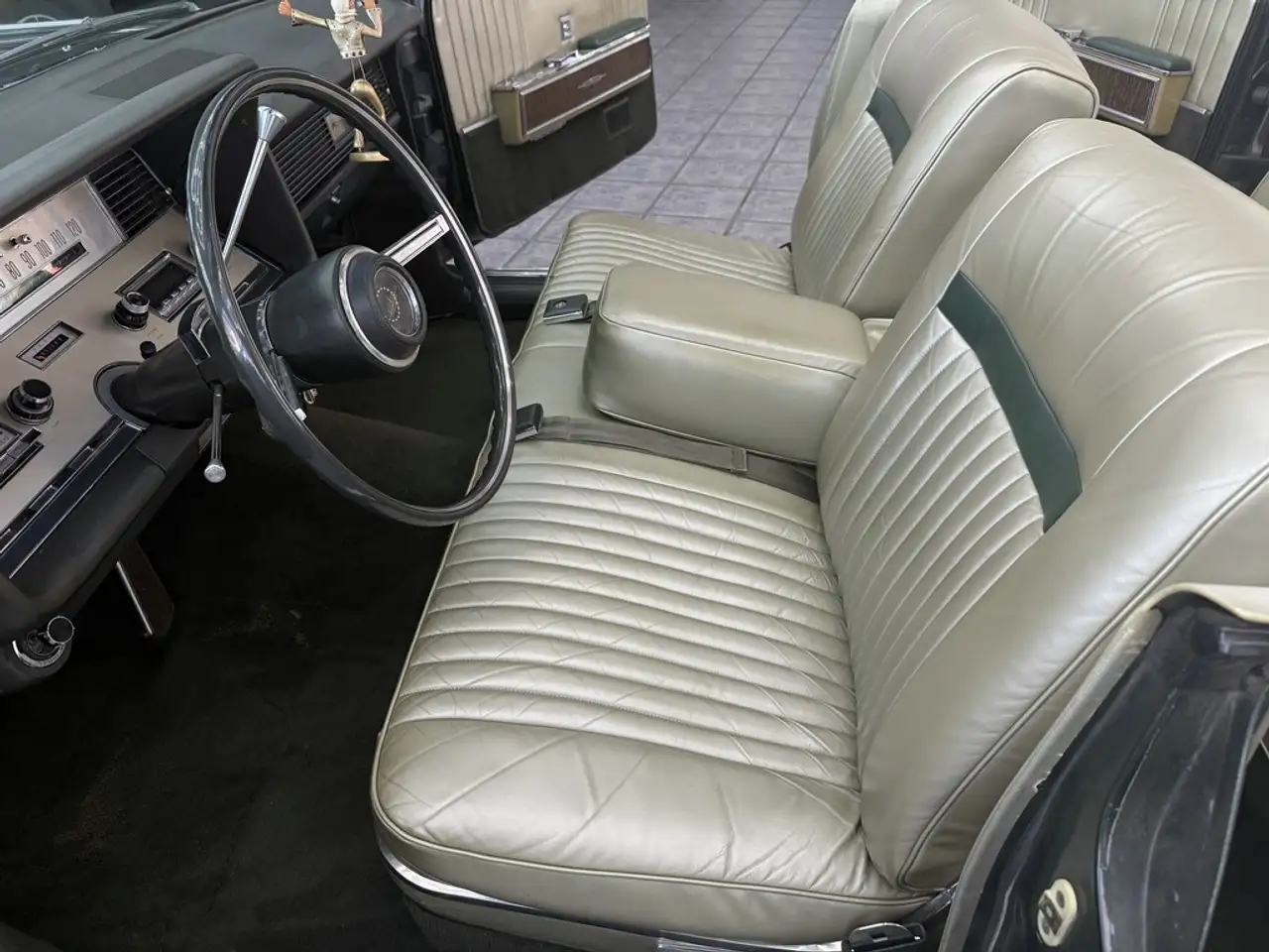 Lincoln Continental 7.6 V8, 462cui, 4 Door Convertible, foto 8