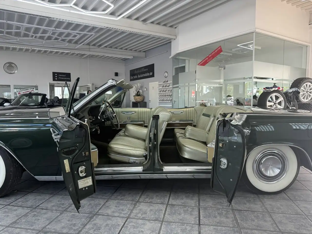 Lincoln Continental 7.6 V8, 462cui, 4 Door Convertible, foto 5