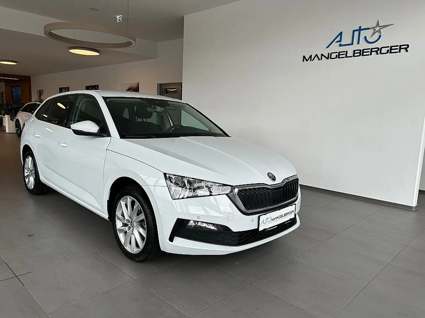 Skoda Scala 1,0 TSI Style DSG Weiß - 1