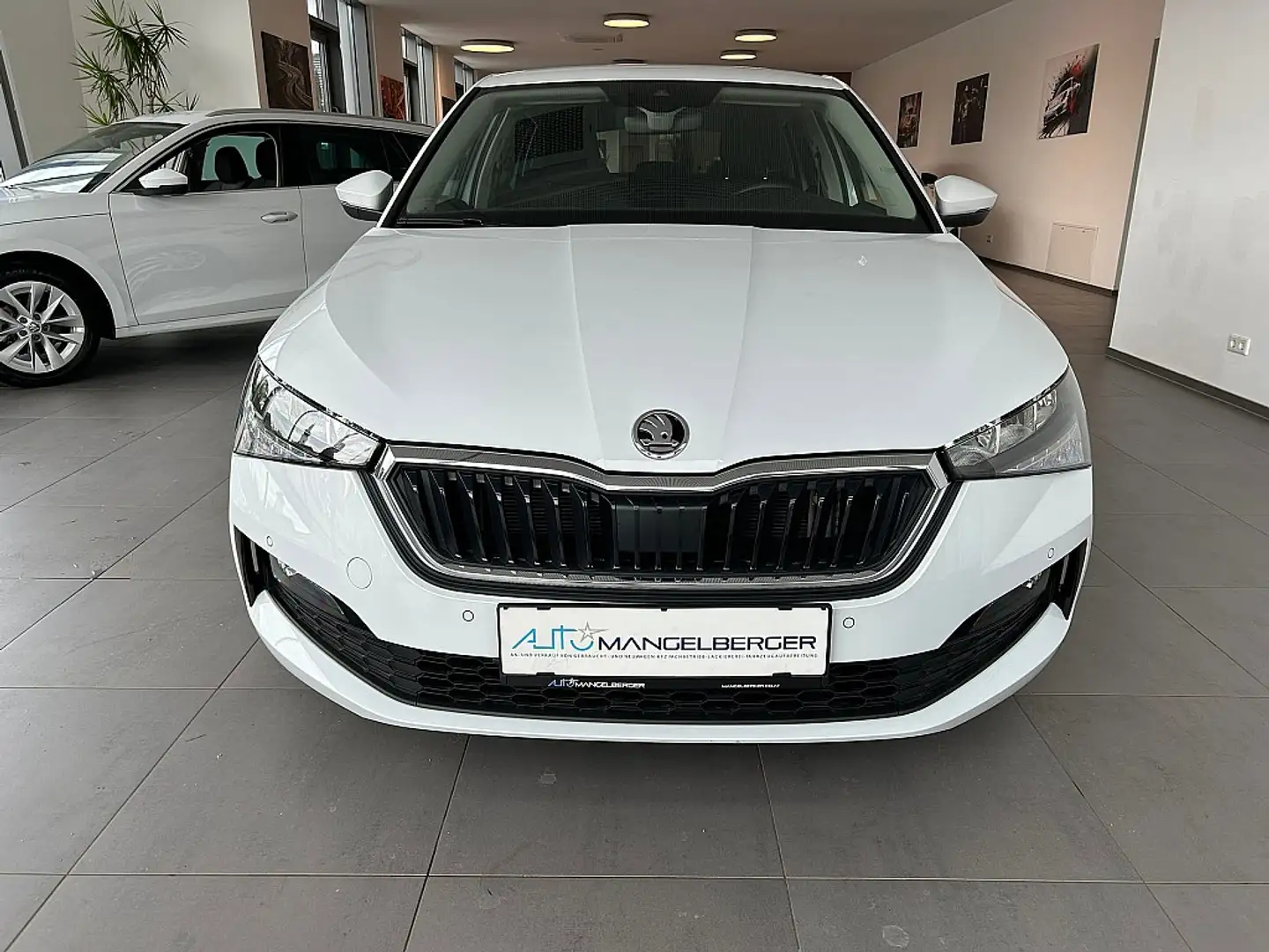Skoda Scala 1,0 TSI Style DSG Weiß - 2