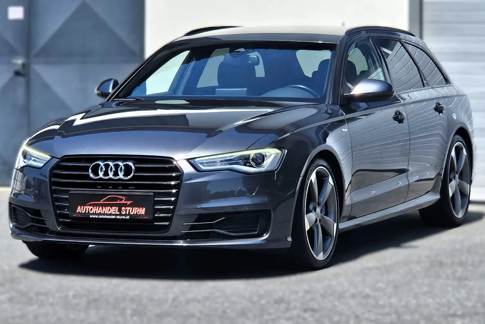 Audi A6 Avant 3,0TDI Quattro S-tr *Sline*OptikPaket Black* Grau - 1