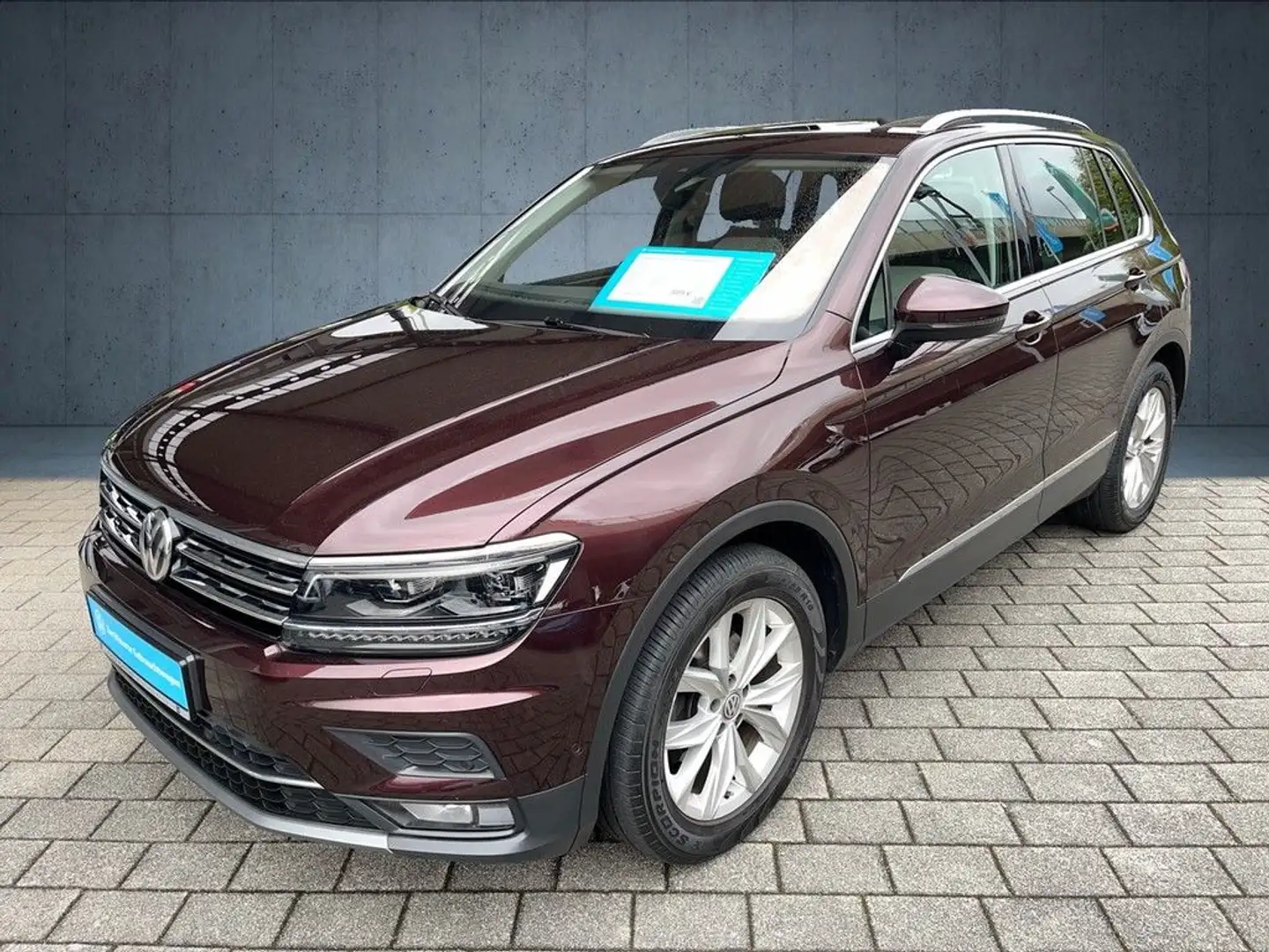 Volkswagen Tiguan 2.0 TDI DSG 4Motion Highline Navi AHK Pan Rot - 2