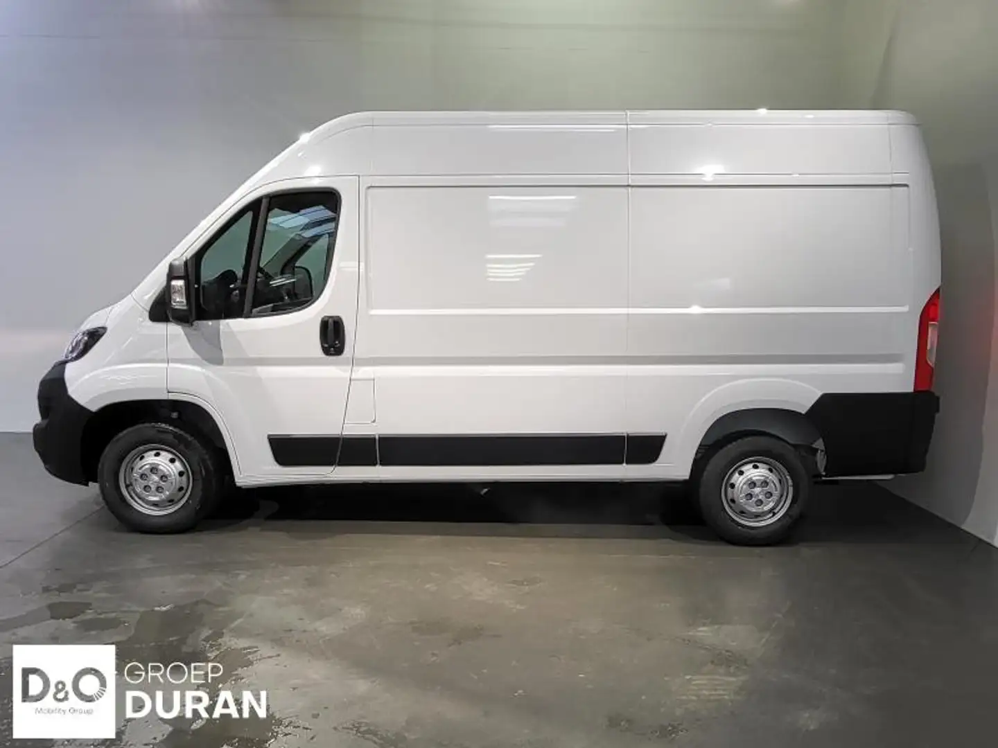 Peugeot Boxer Fourgon tôlé 335 L2H2 Wit - 2