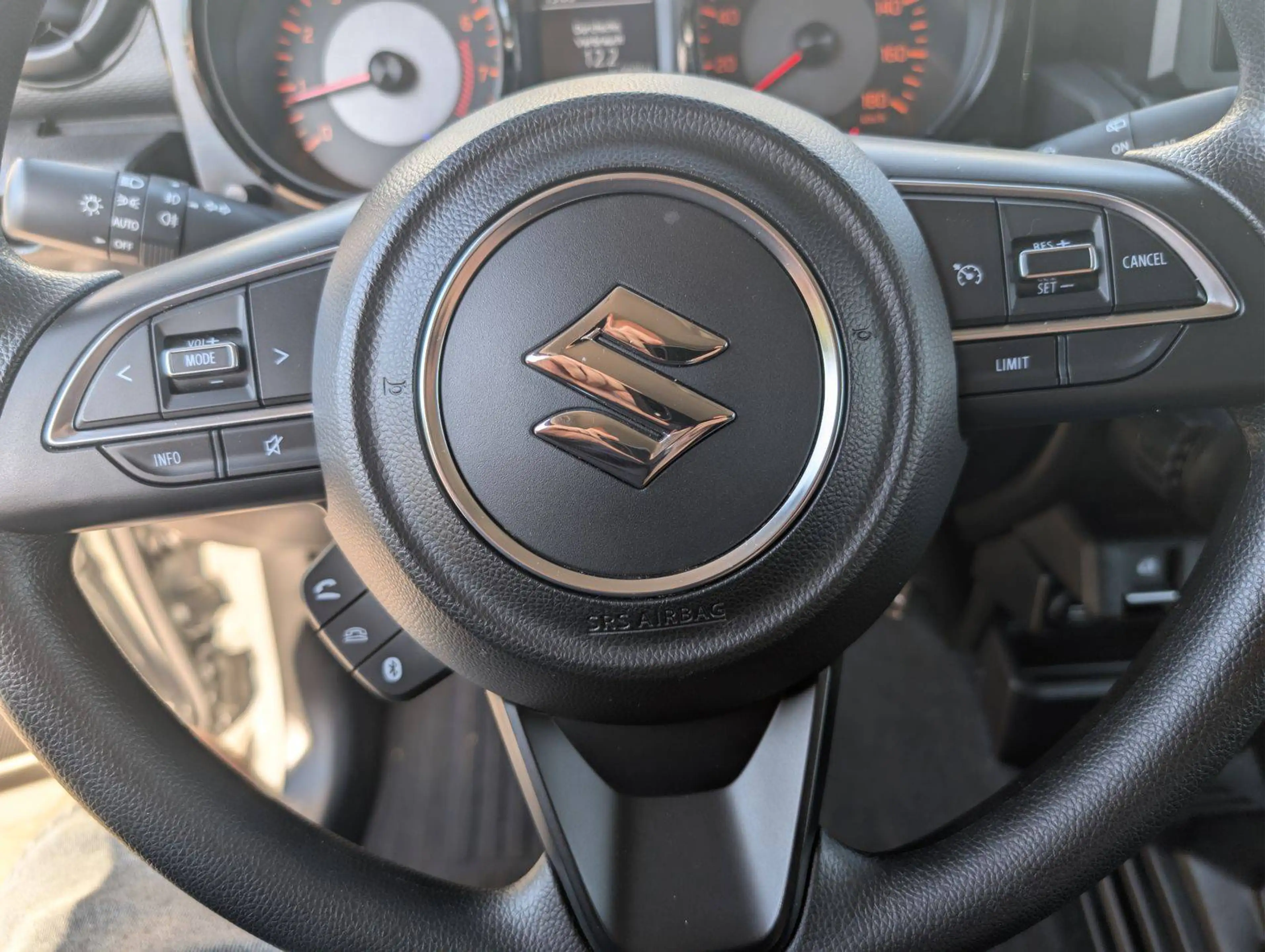 Suzuki Jimny Horizon NFZ Klima/Cam/Navi/Sitzhzg/AHK — photo 10