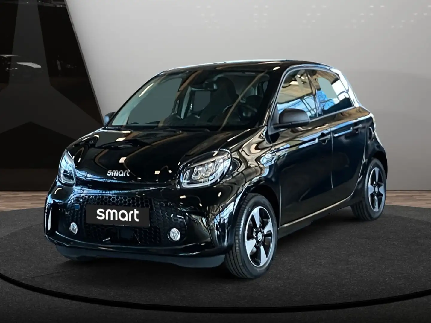 smart forFour EQ 60kWed passion SHZ Pano PDC+Kamera Schwarz - 2