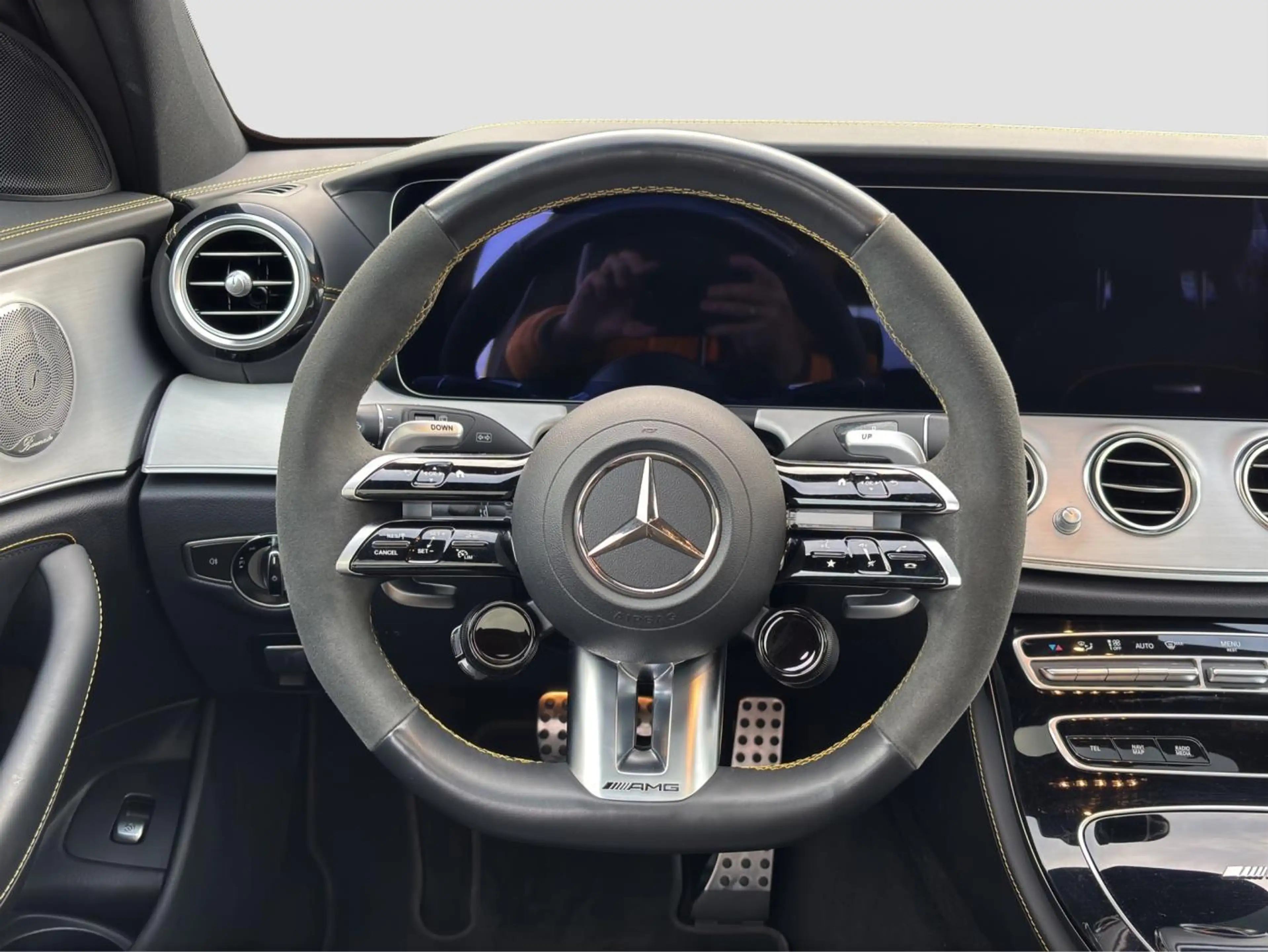 Mercedes-Benz E 63 AMG S 4M+ T *Sitzklima*Multibeam*Burmester* — photo 10