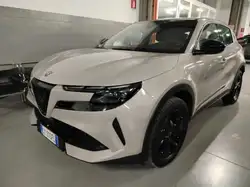 Alfa Romeo Junior 1.2 136 CV Hybrid eDCT6 — фото 1