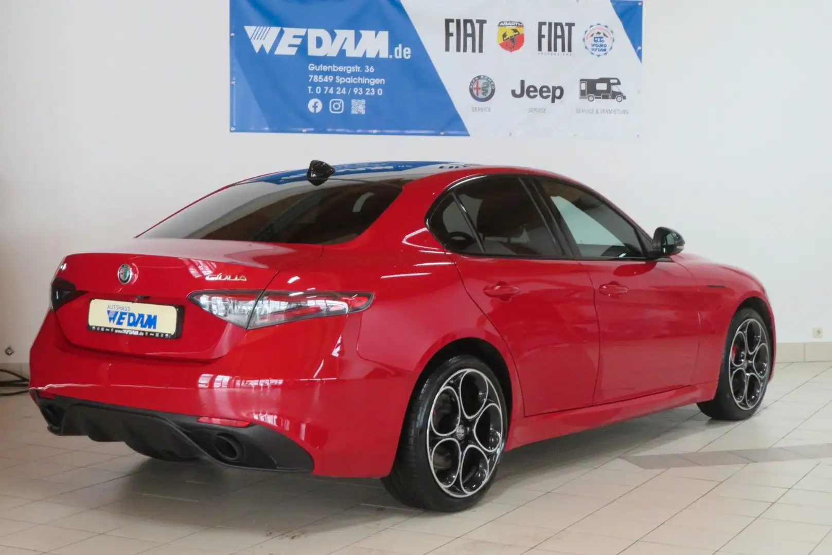 Alfa Romeo Giulia Competizione Q4 280PS *Schiebedach* Rot - 2