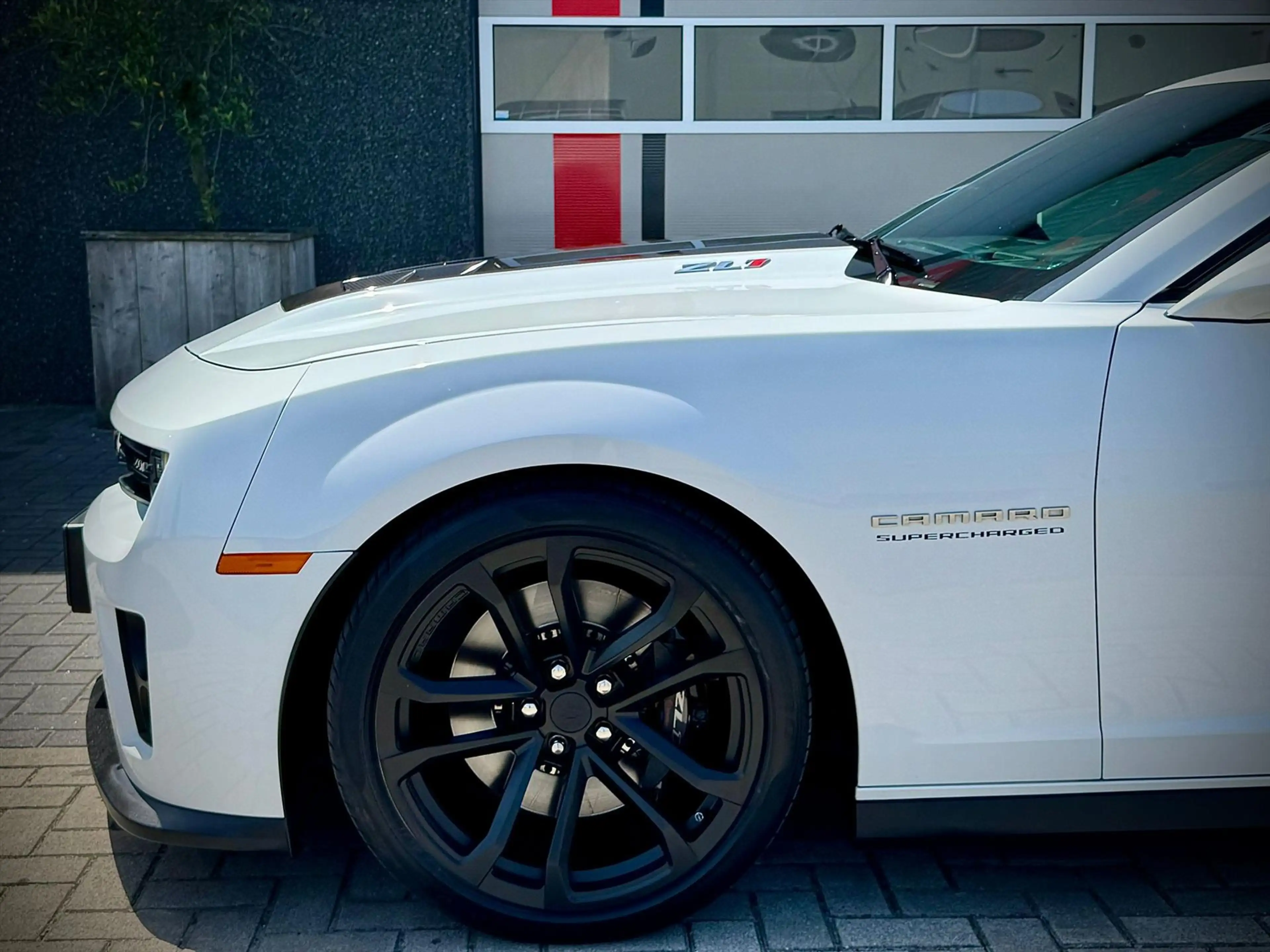 Chevrolet Camaro ZL1 / 6.2 Supercharged / 580pk / Kw suspension / S — photo 4