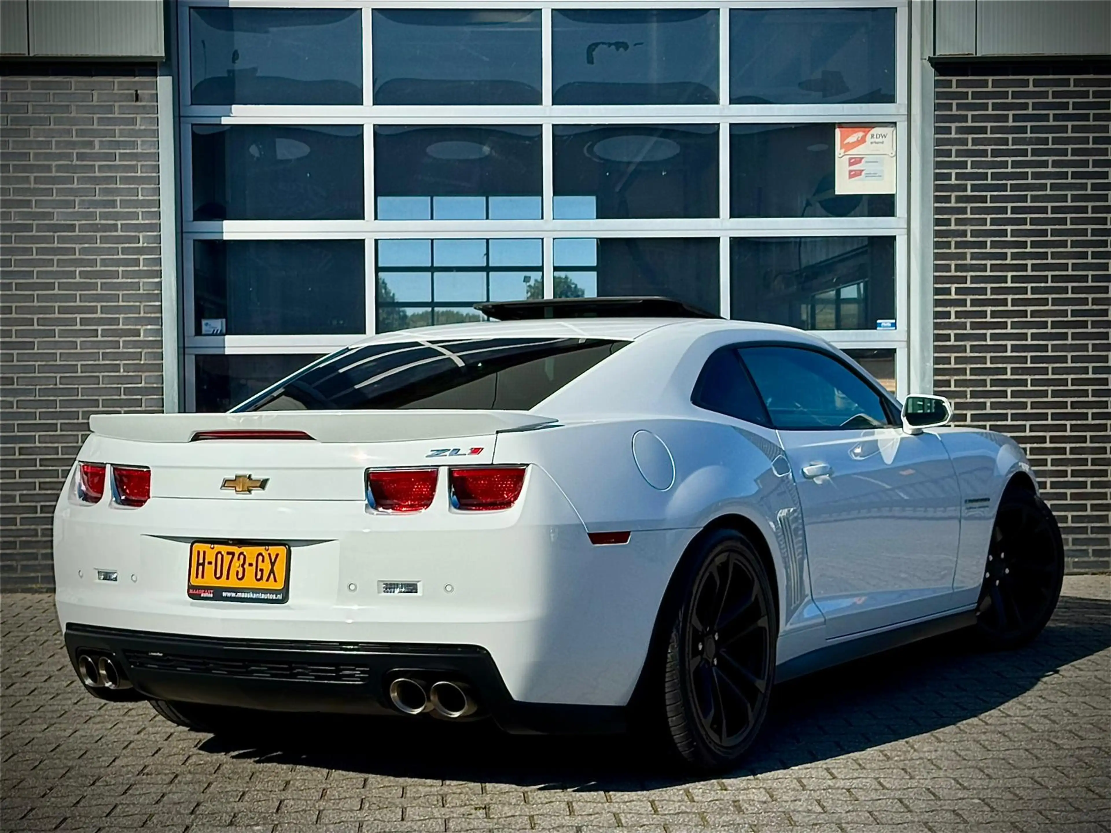 Chevrolet Camaro ZL1 / 6.2 Supercharged / 580pk / Kw suspension / S — photo 3