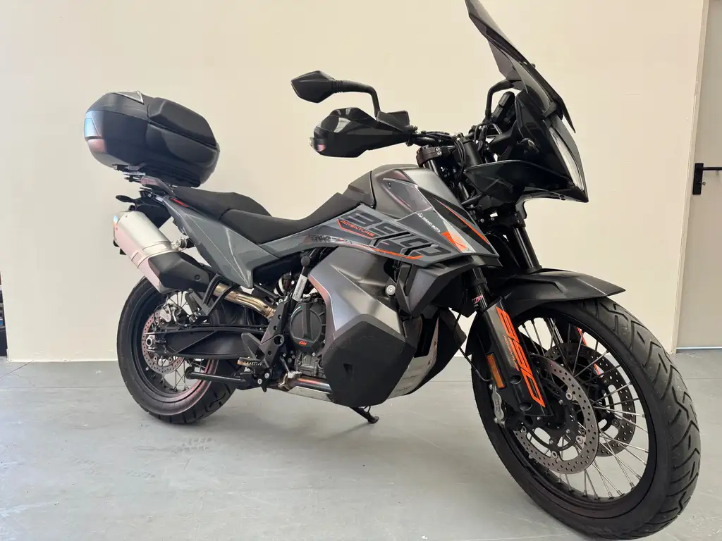 KTM 890 Adventure Tech Pack