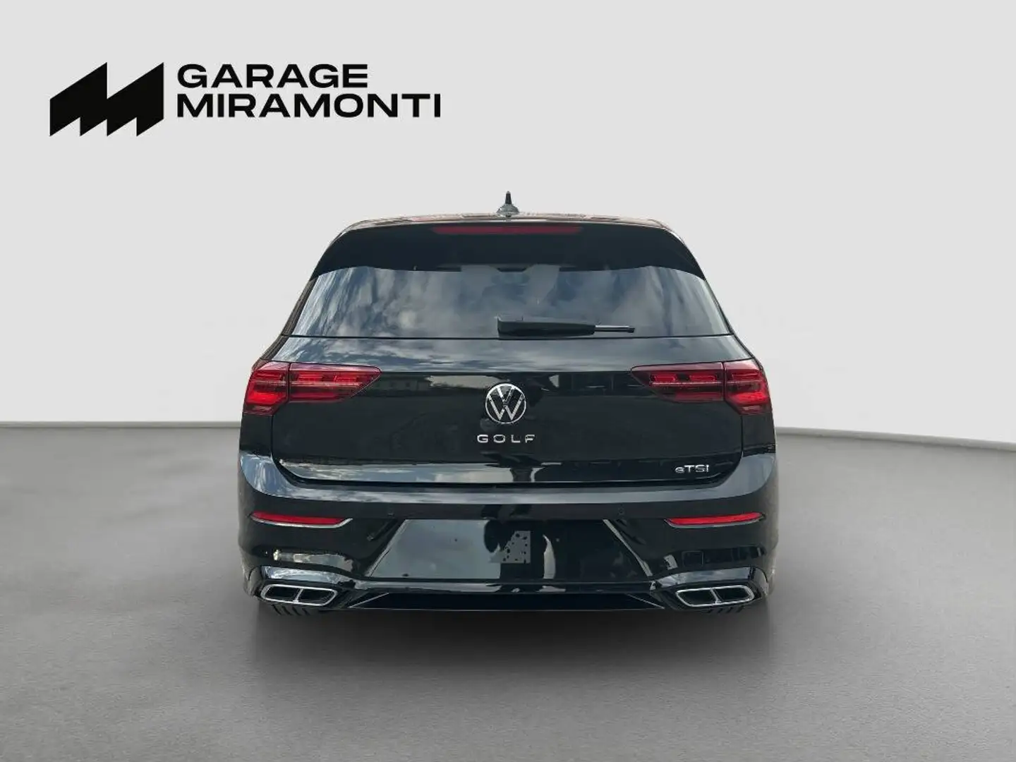 Volkswagen Golf 1.5 etsi 150 cv R-line Nero - 2