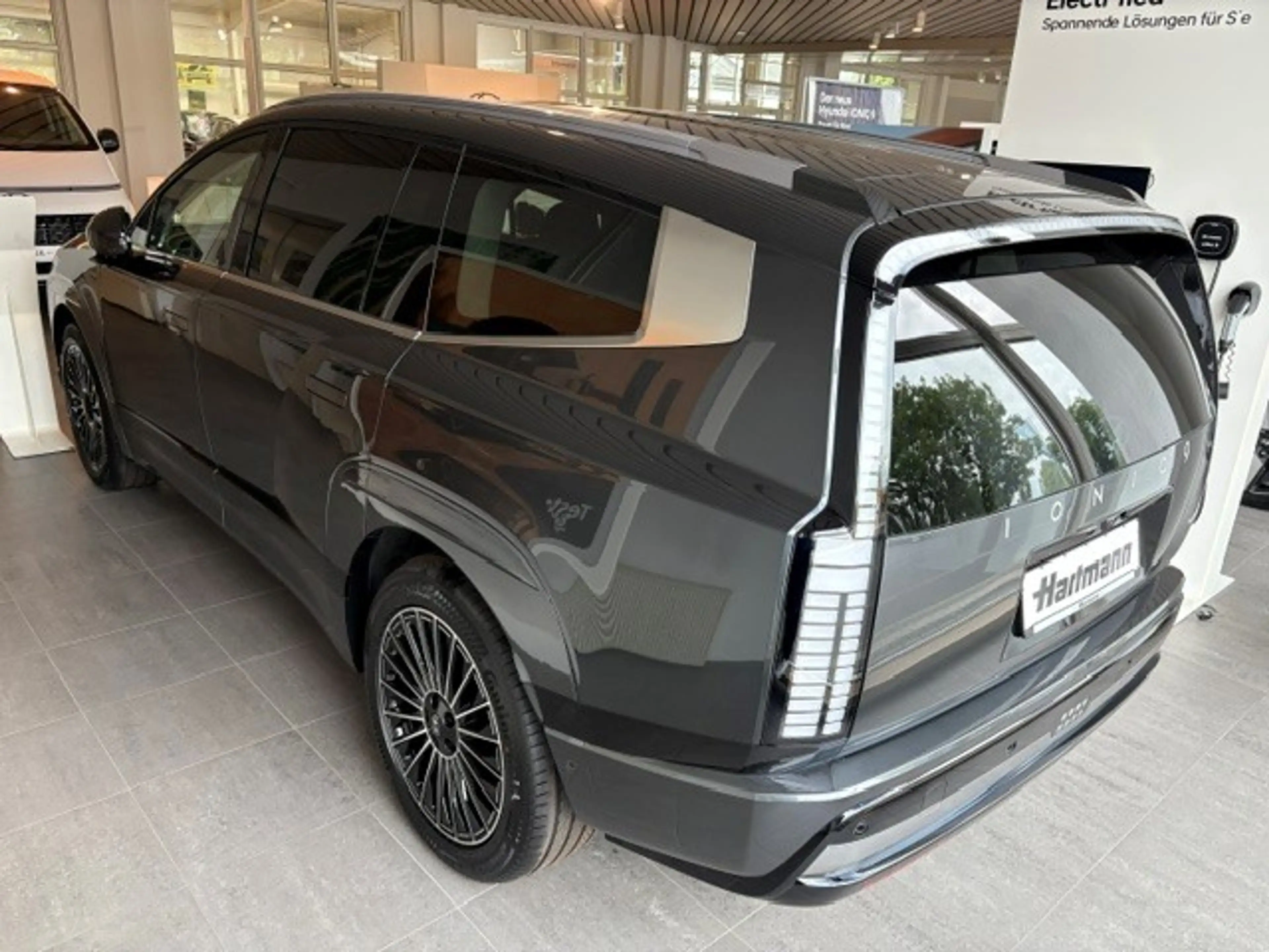Hyundai IONIQ 9 226 kW 4WD Uniq — photo 3
