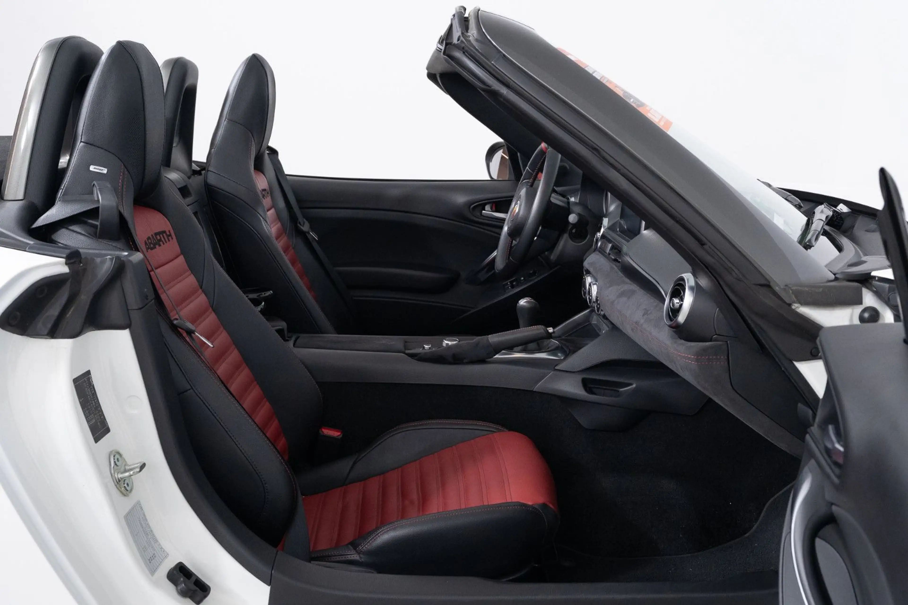 Abarth 124 Spider — photo 14