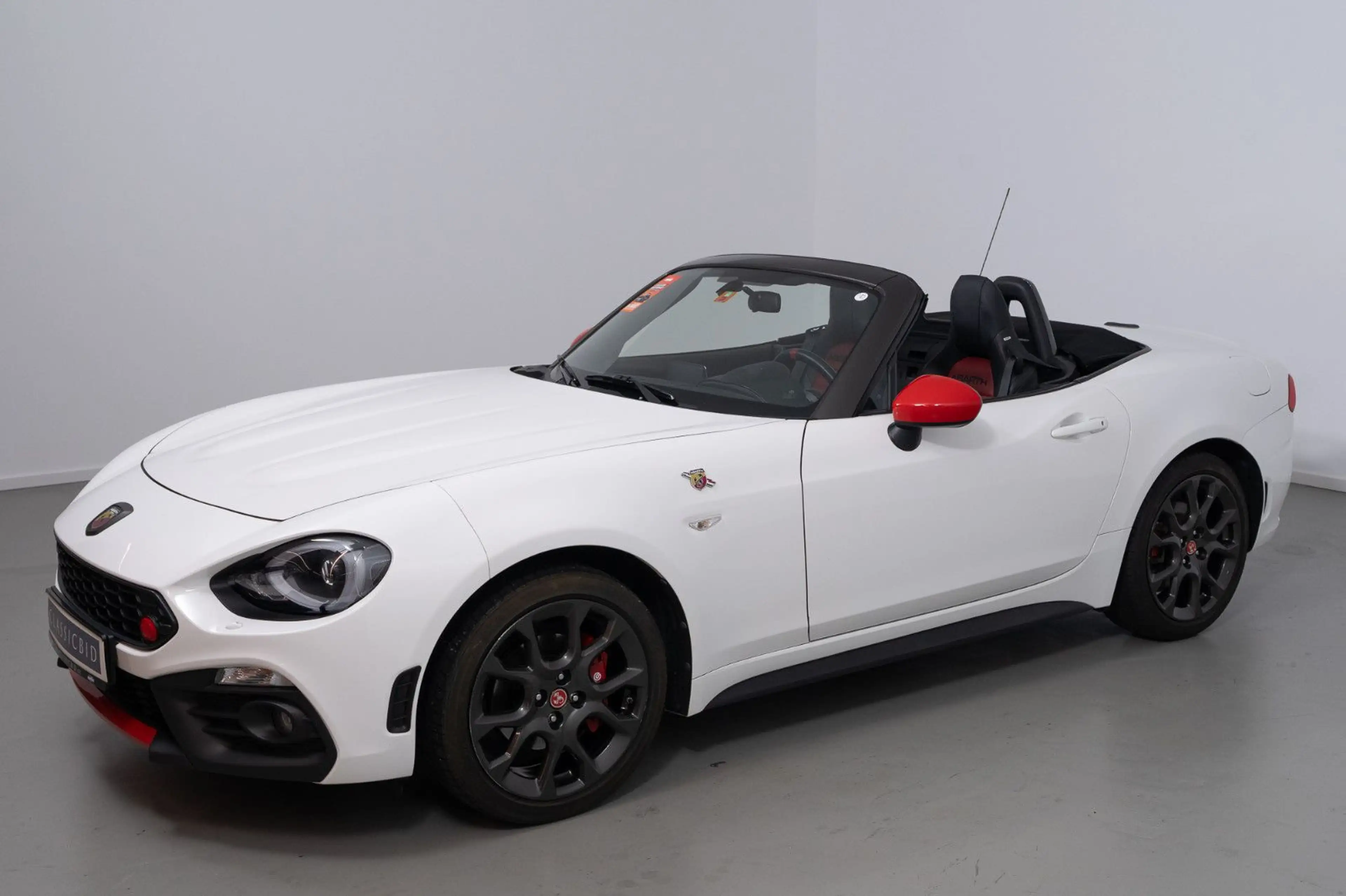 Abarth 124 Spider
