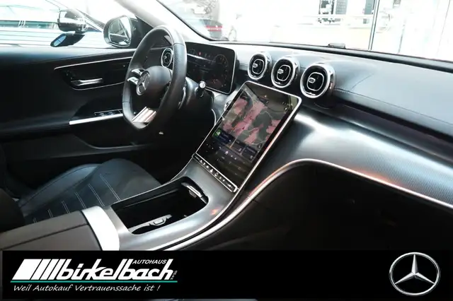 Mercedes-Benz 300 view 10