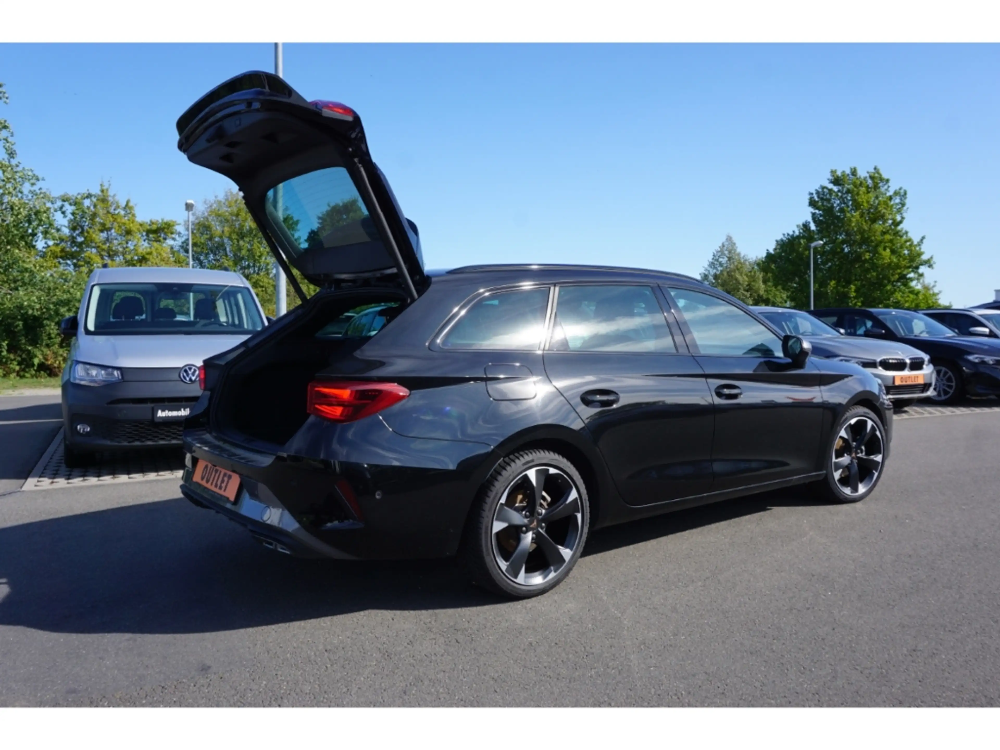 CUPRA Leon SP 1.5 eTSI-DSG-Navi-Winterpak-Visonpak-LED-Kamera — photo 12