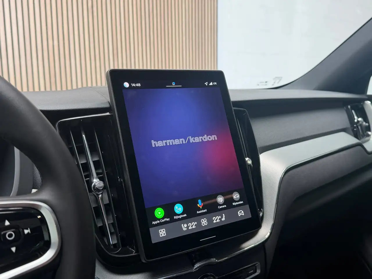 Volvo XC60 2.0 T8 Plug-in hybrid AWD Plus Black Edition FAC, миниатюра 25