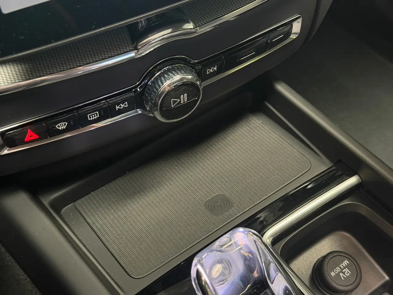 Volvo XC60 2.0 T8 Plug-in hybrid AWD Plus Black Edition FAC, миниатюра 29